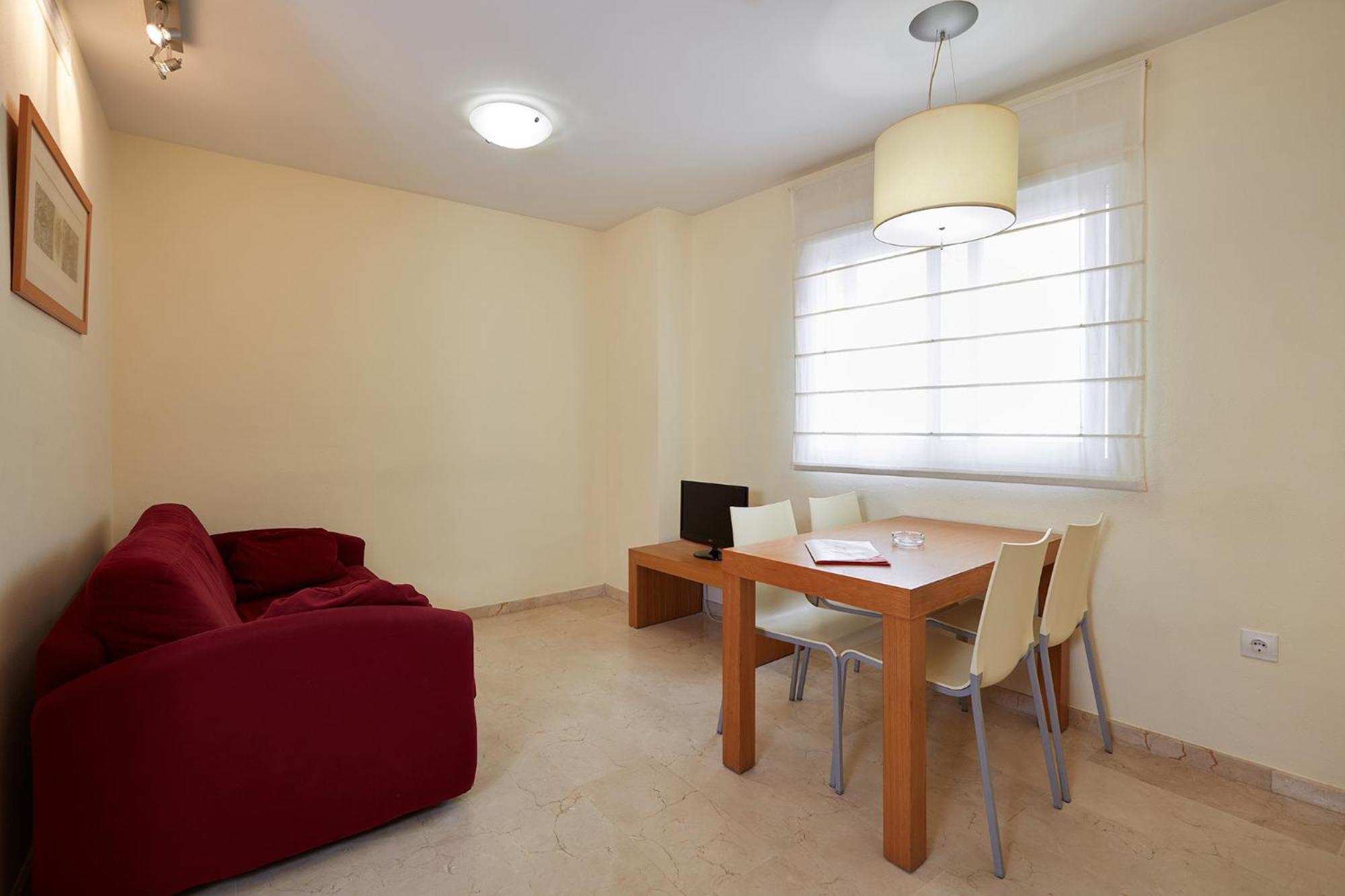 Standard One-Bedroom Apartment (2 Adults) - Photo 5
