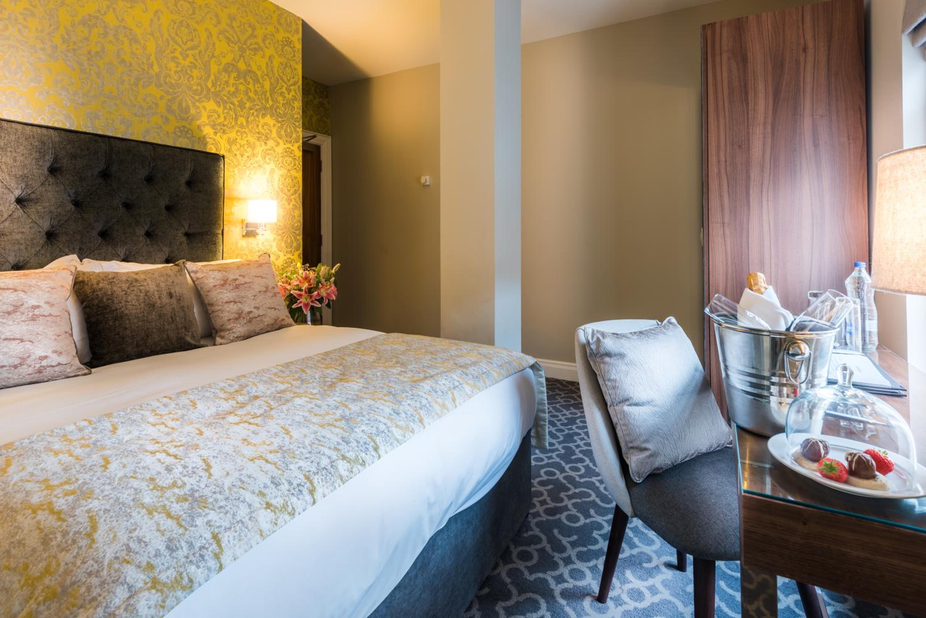 Deluxe Double Room photo 2