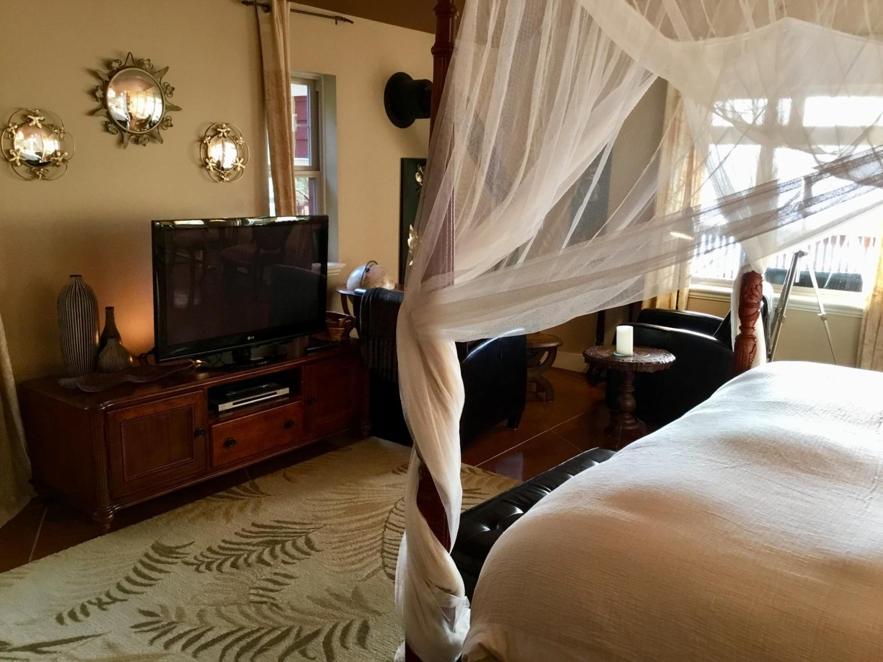 Deluxe King Room photo 2