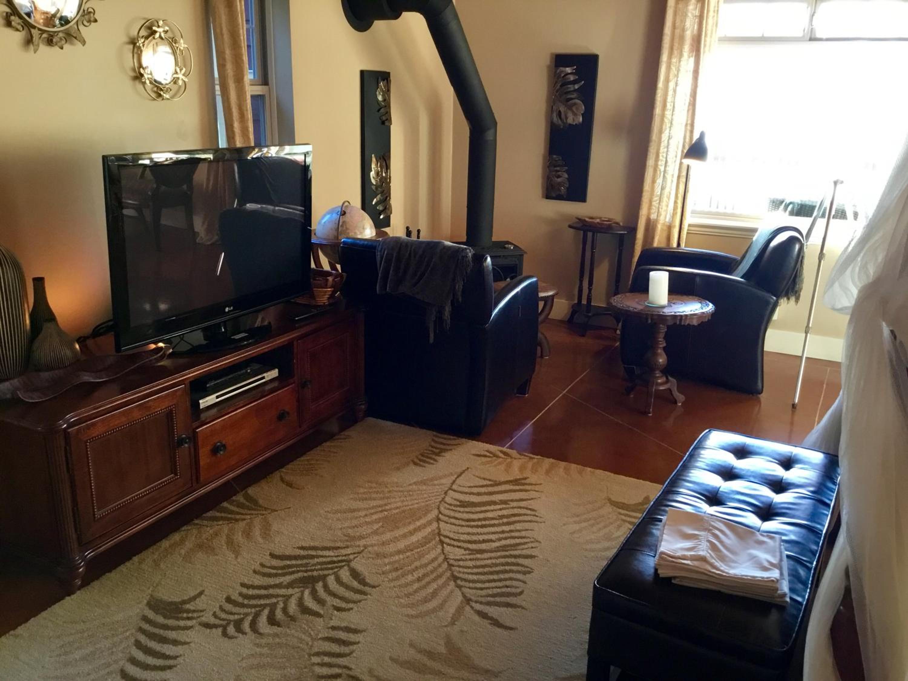 Deluxe King Room photo 2