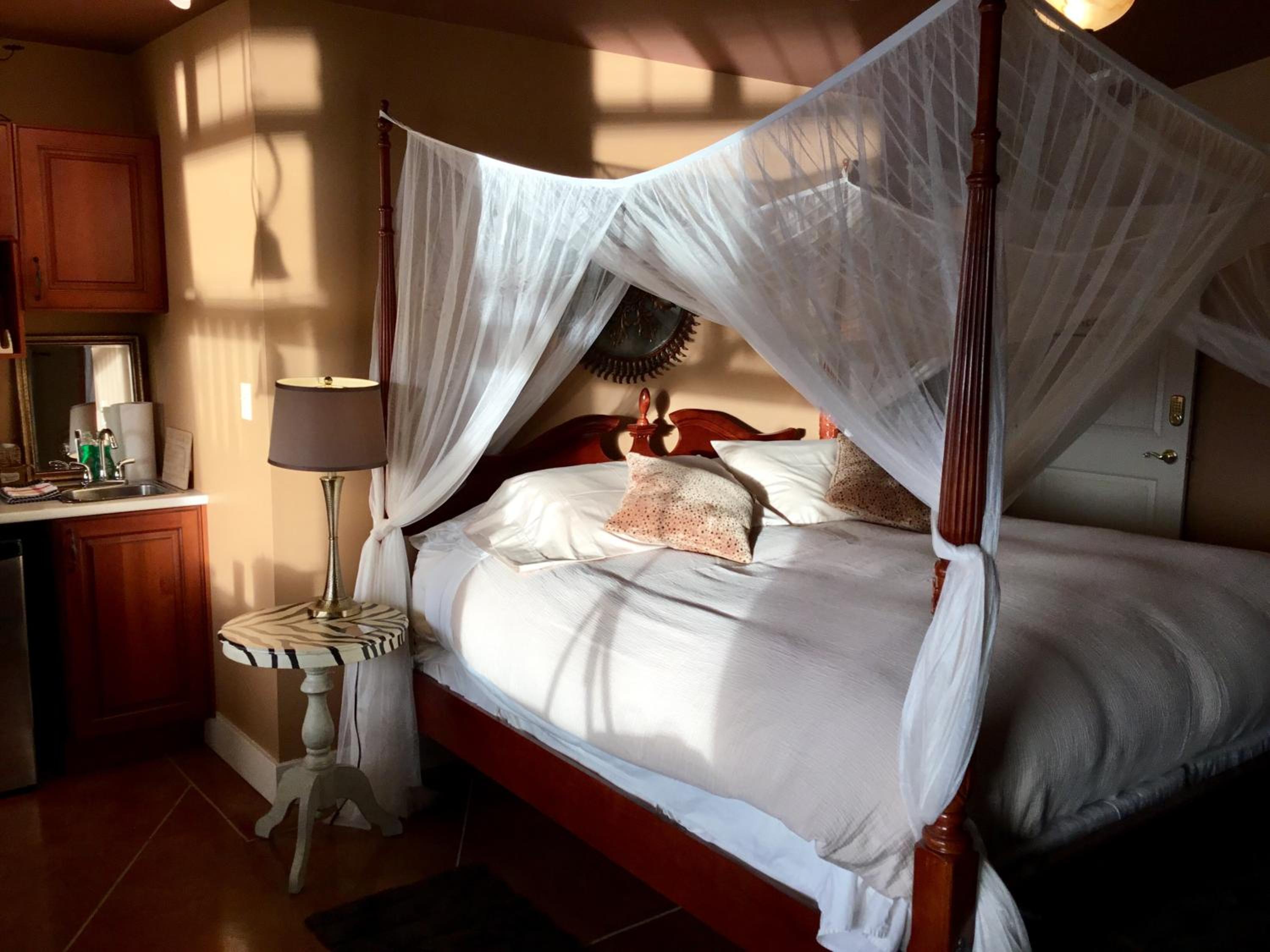 Deluxe King Room photo 3