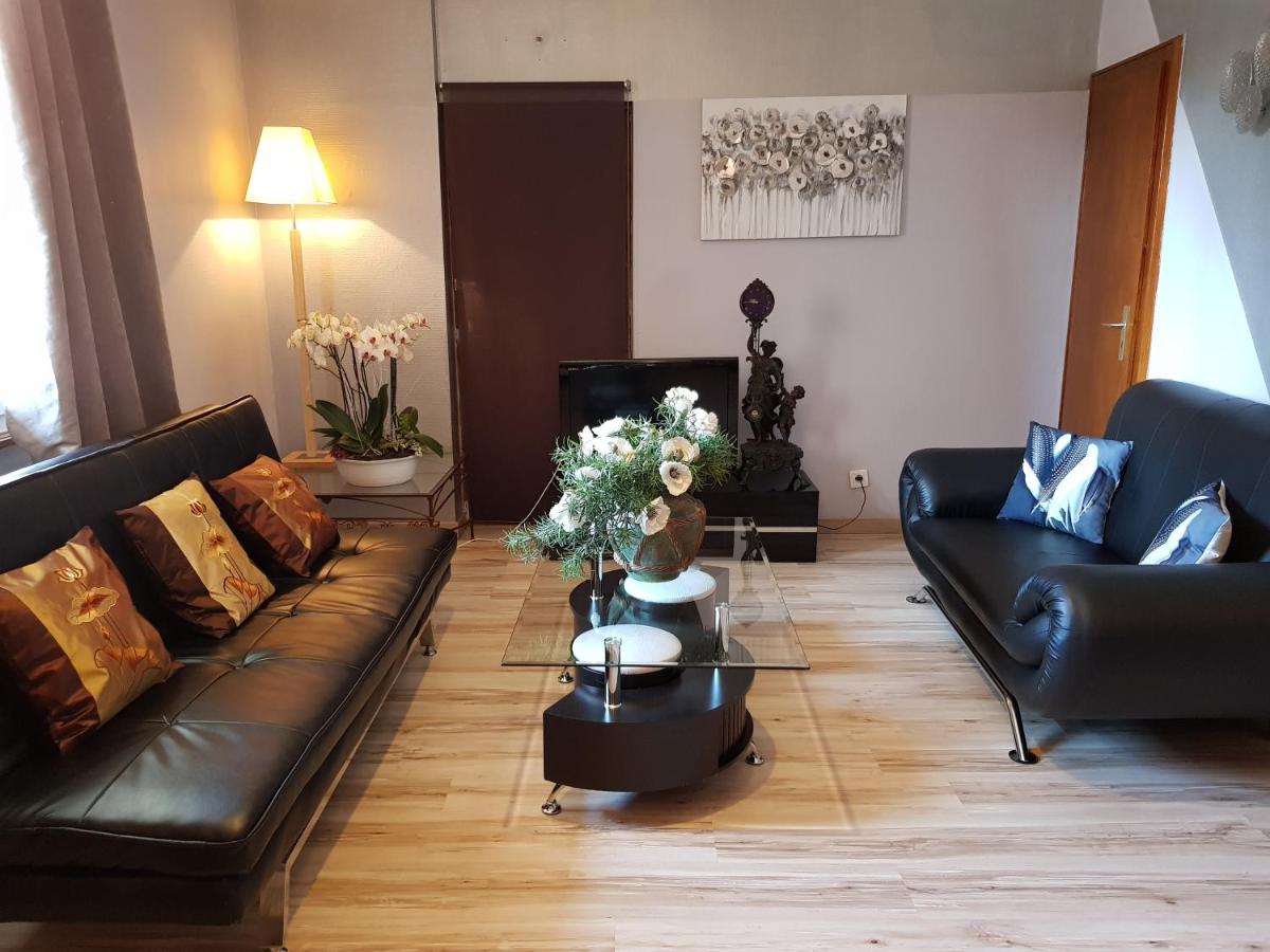 Deluxe Queen Suite