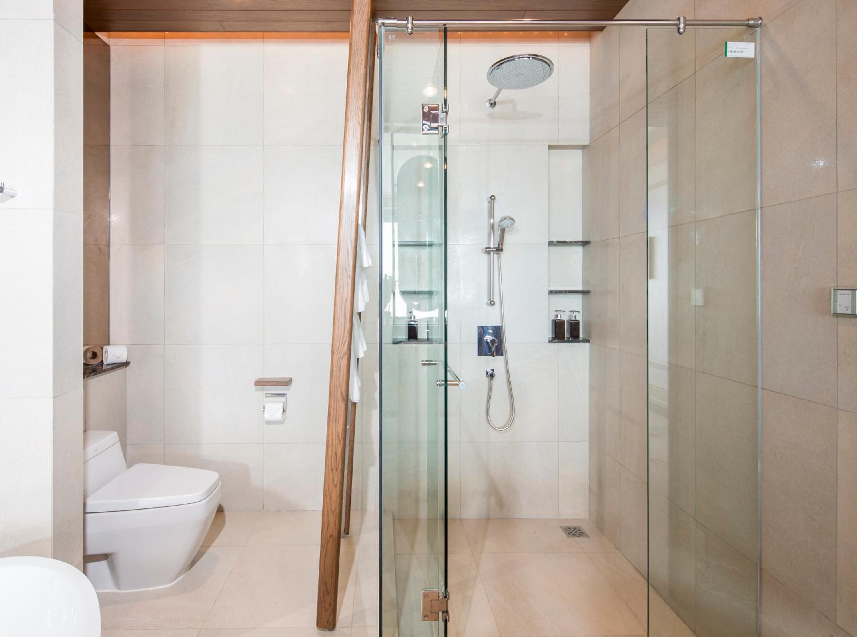 Special Offer - Beachfront Pool Suite Ground Floor photo 3