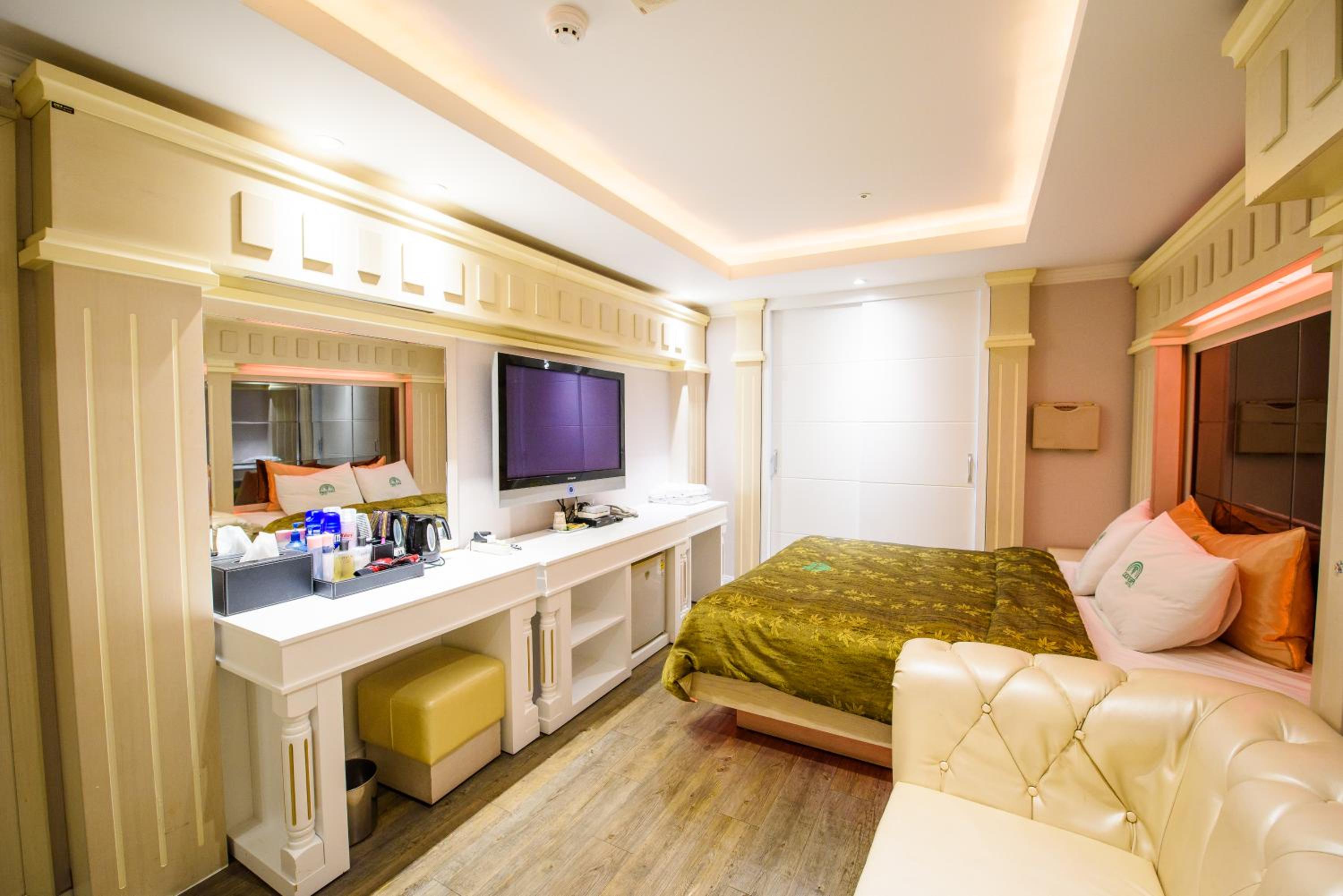 Standard Double Room photo 2