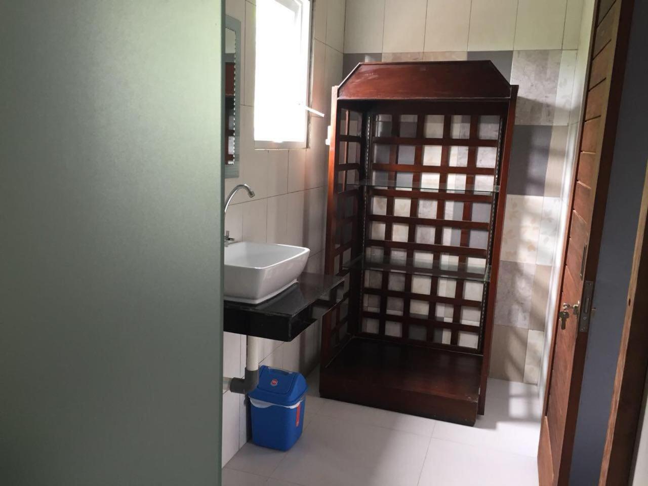 Budget Double Room - Photo 7