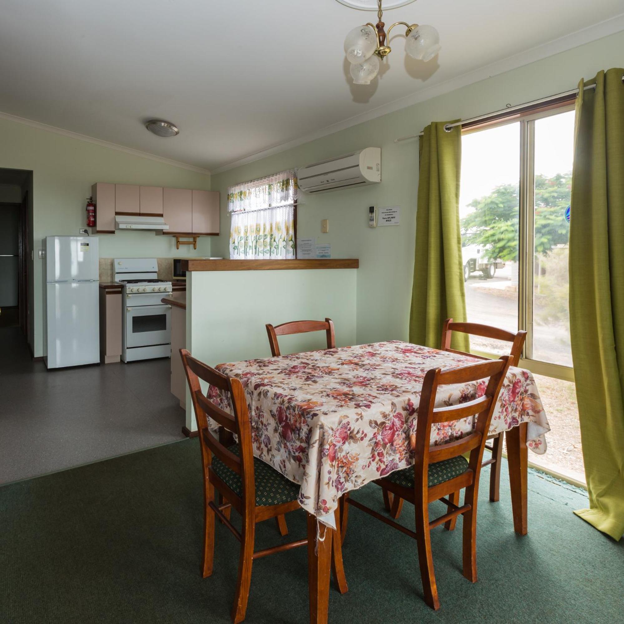 Two-Bedroom Beach Cottage photo 2