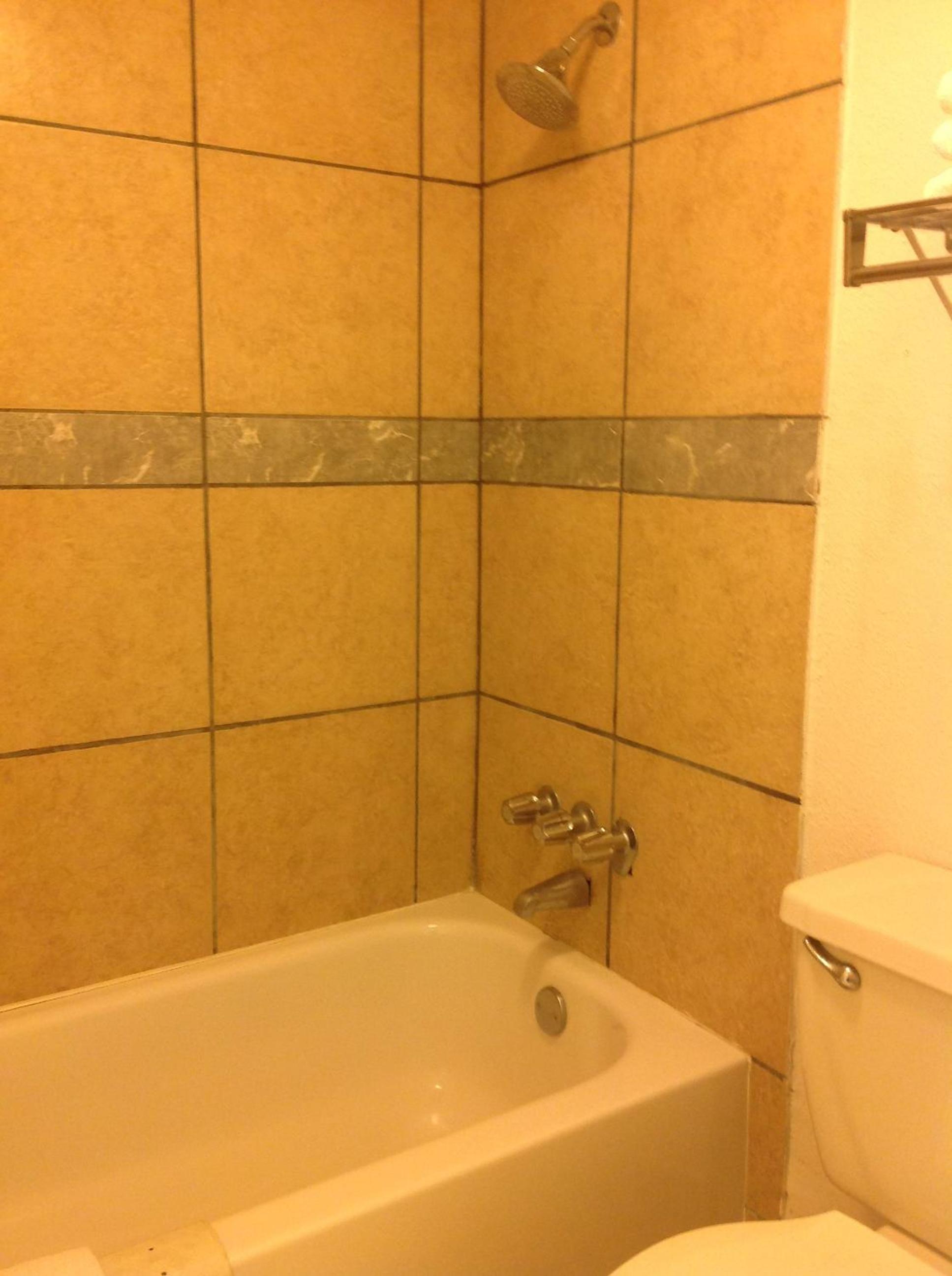 Double Room with Two Double Beds - Photo 2