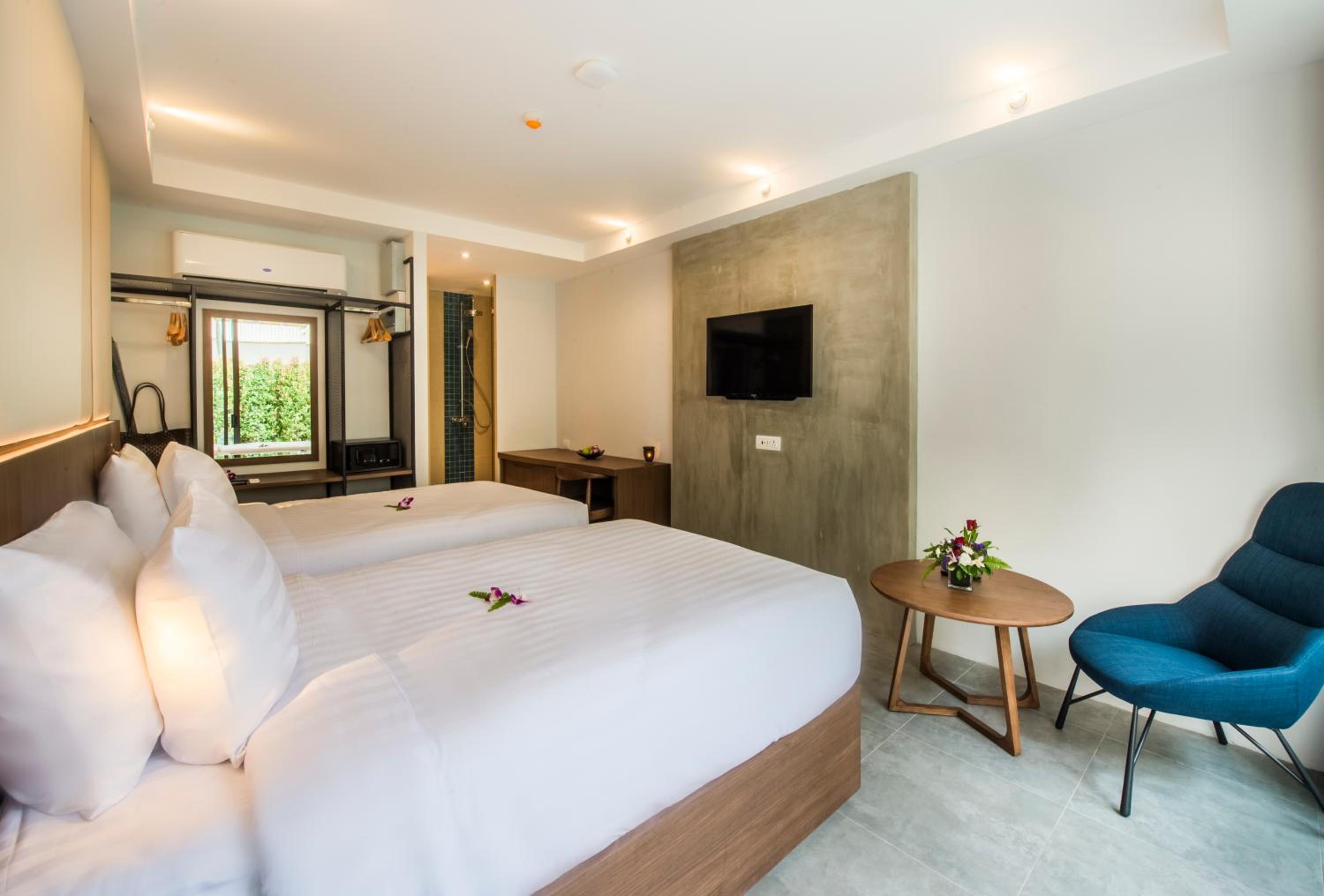Deluxe Double or Twin Room with Balcony