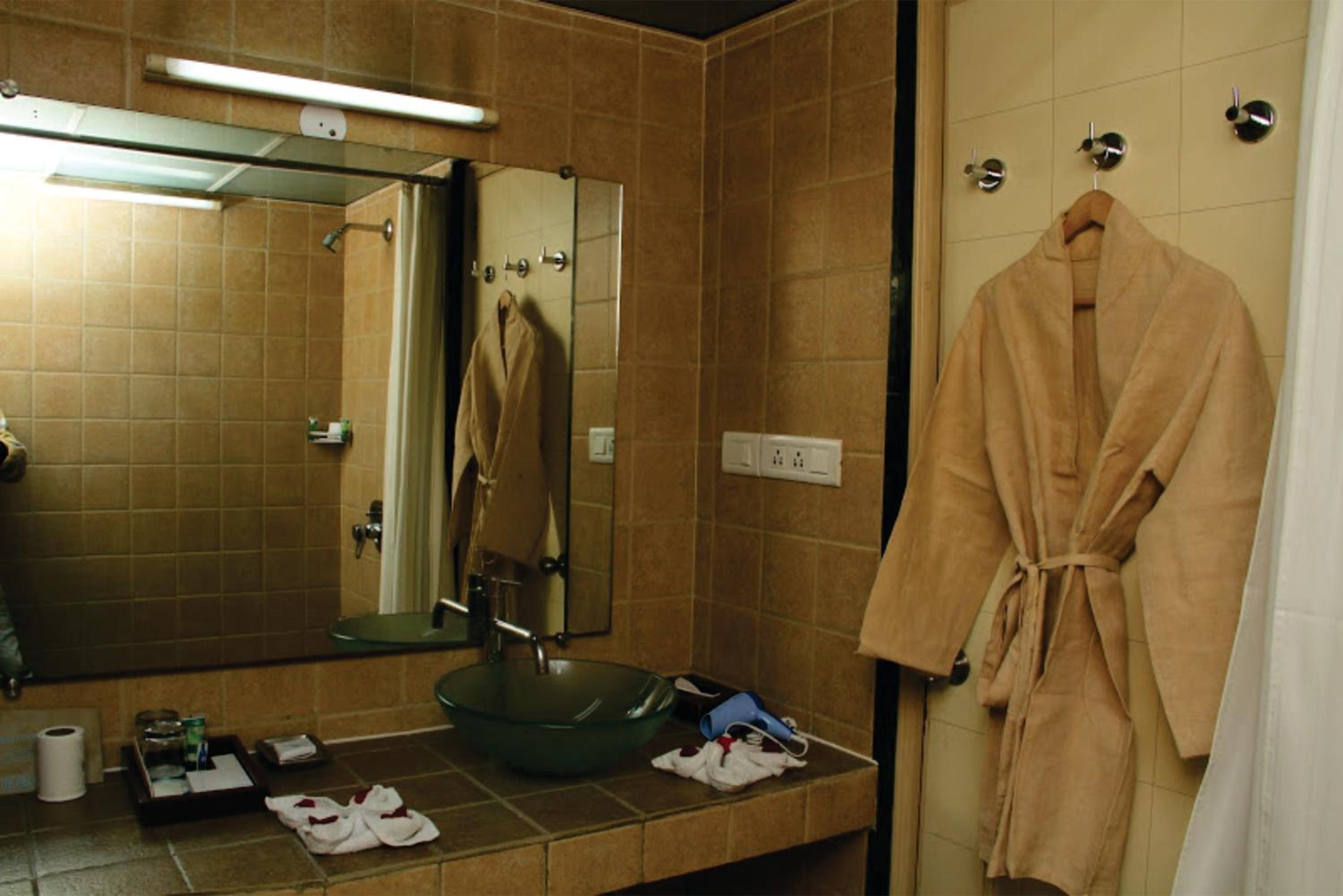 Double Room - Photo 5