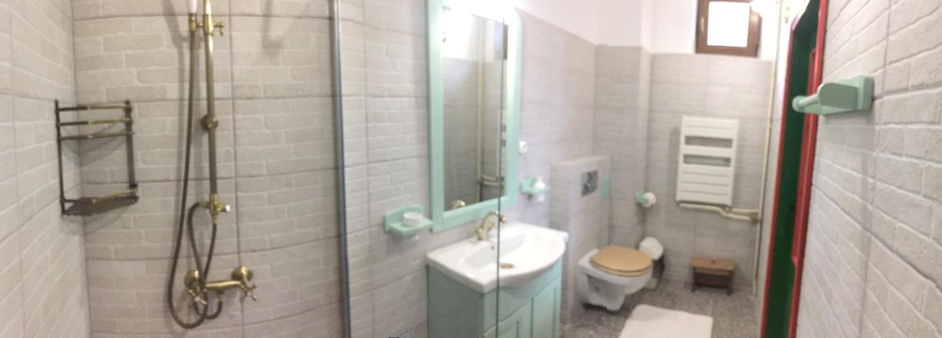 Double Room with Balcony - Photo 7