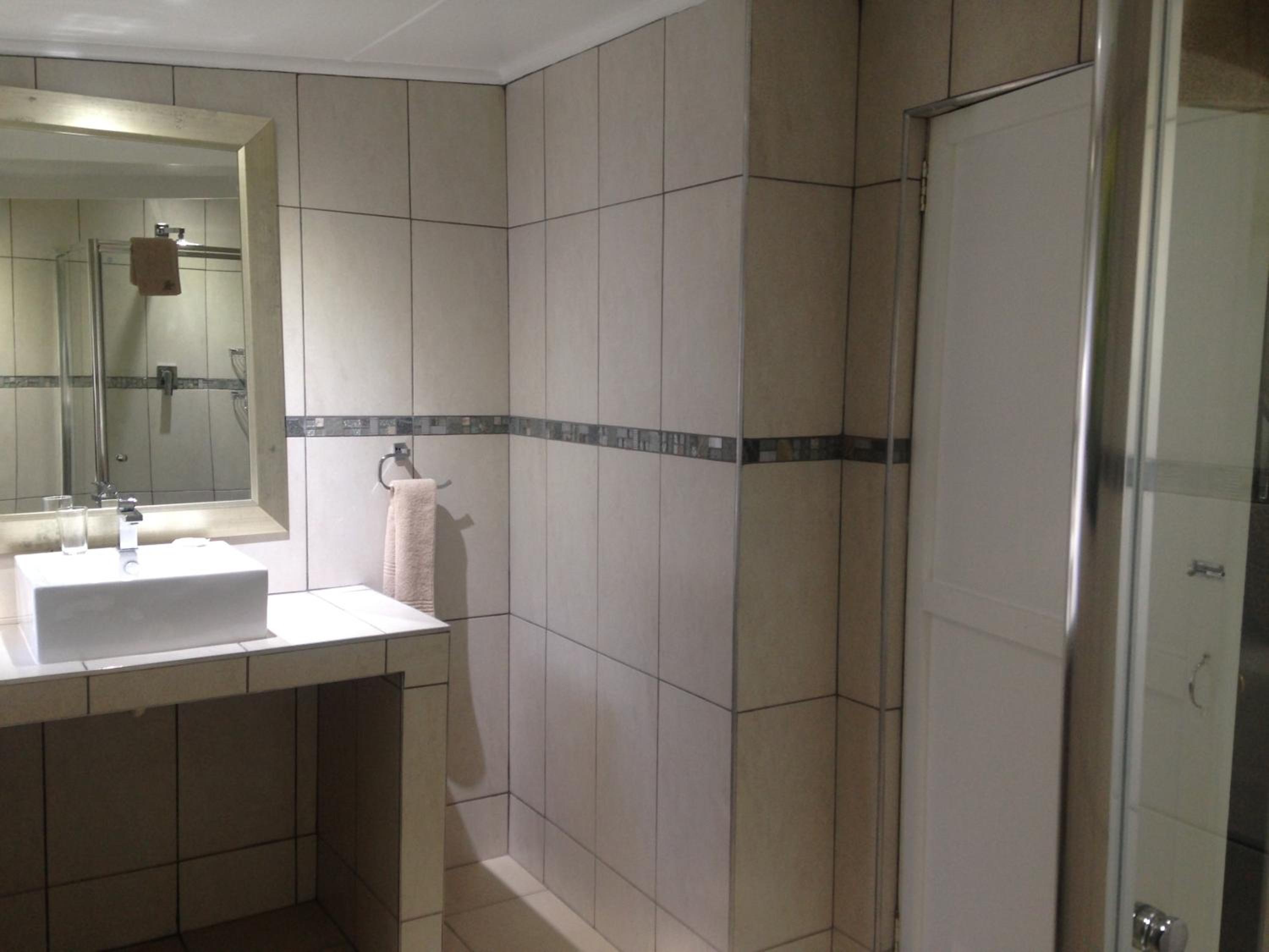 Luxury Double Room with Patio photo 2