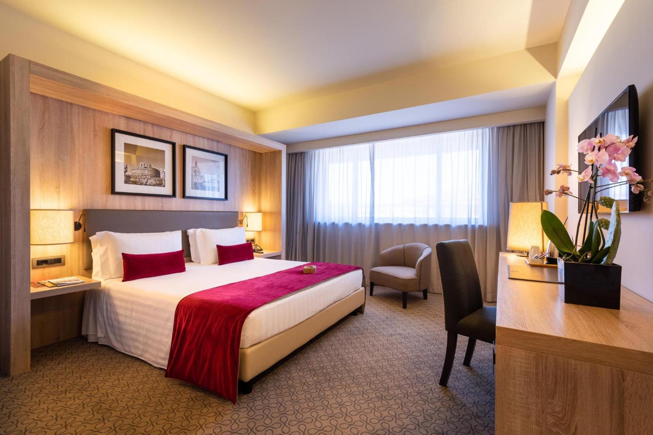 Deluxe Triple Room photo 3
