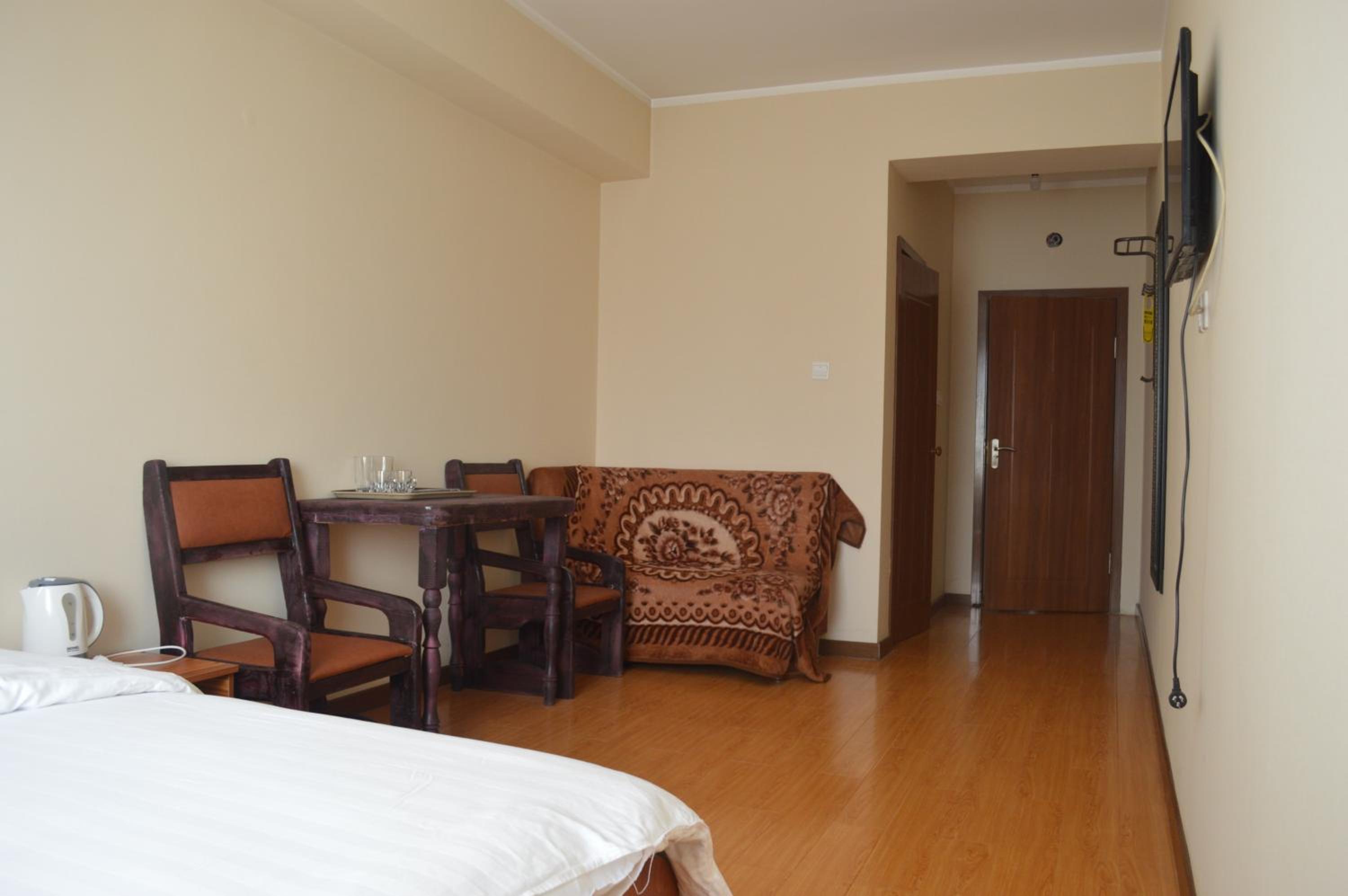 Single Room with Private Bathroom photo 3