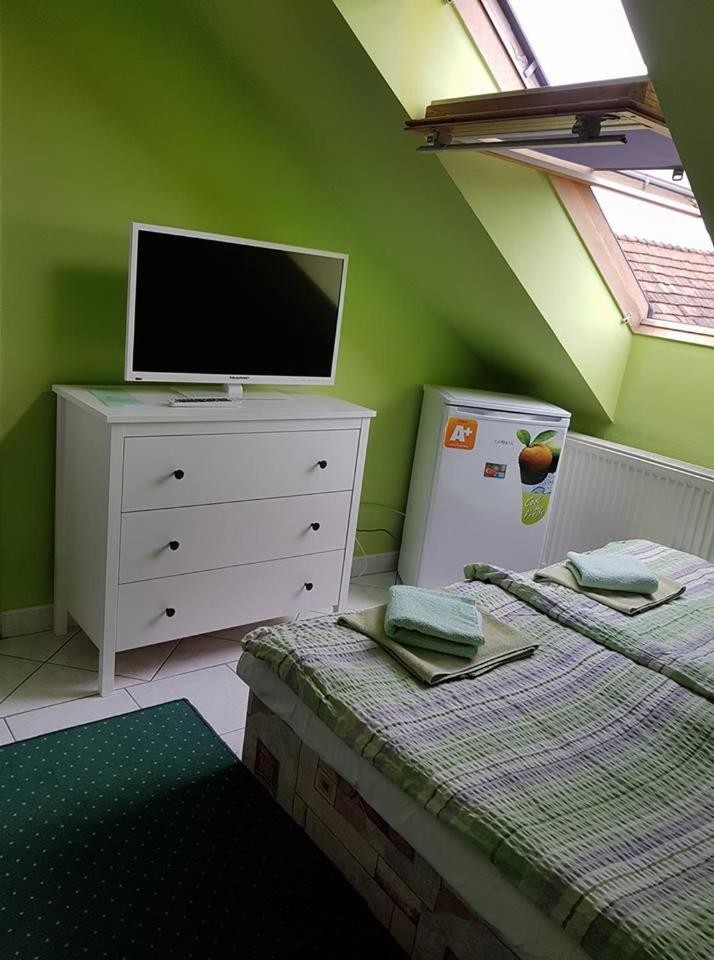 Standard Double Room photo 2