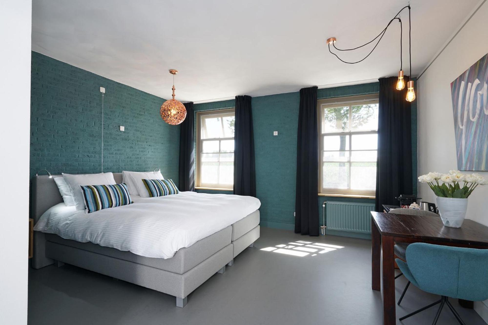 Deluxe Double Room with Shower photo 1