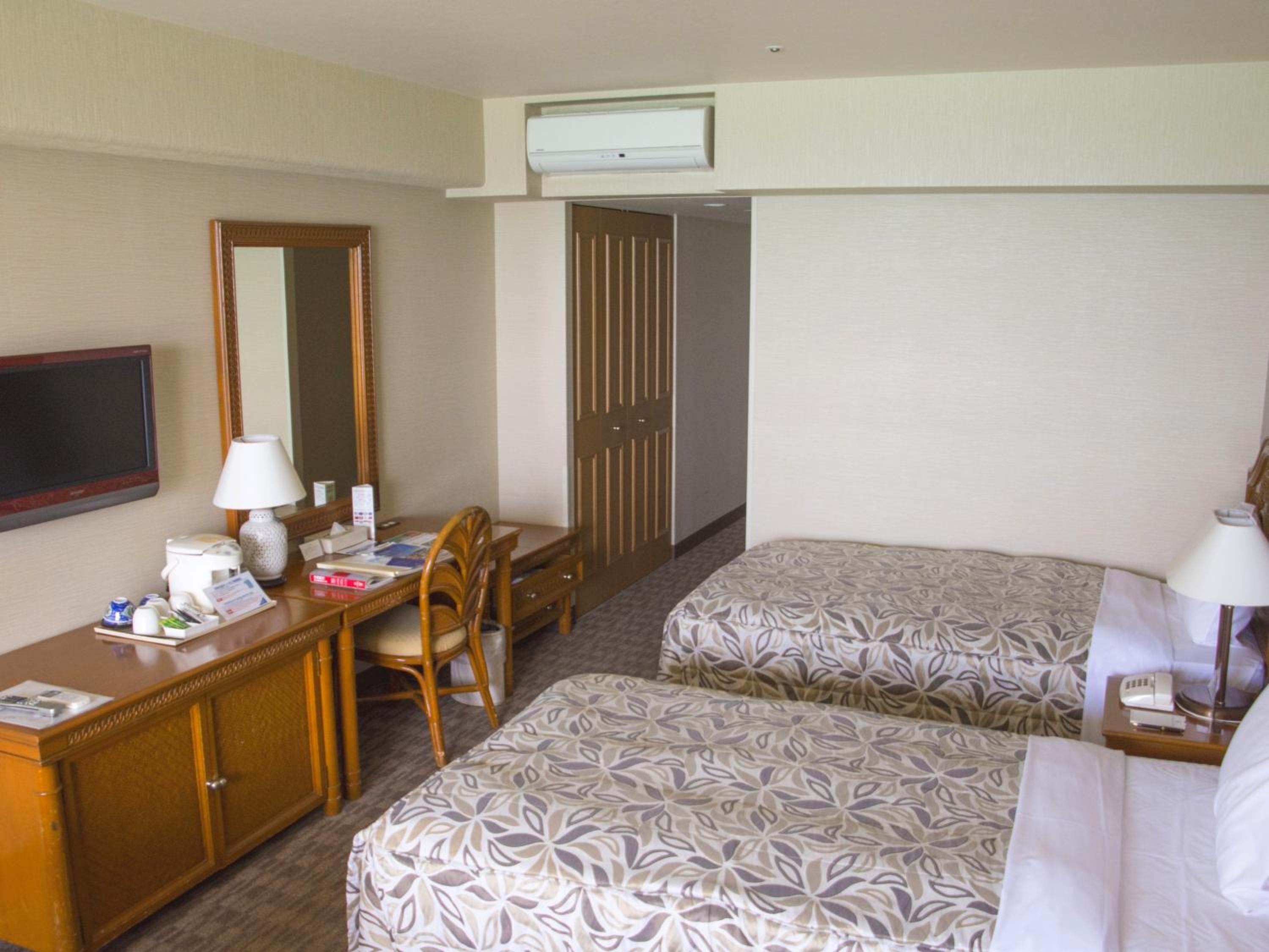 Standard Room with Garden View - Non-Smoking - Photo 3
