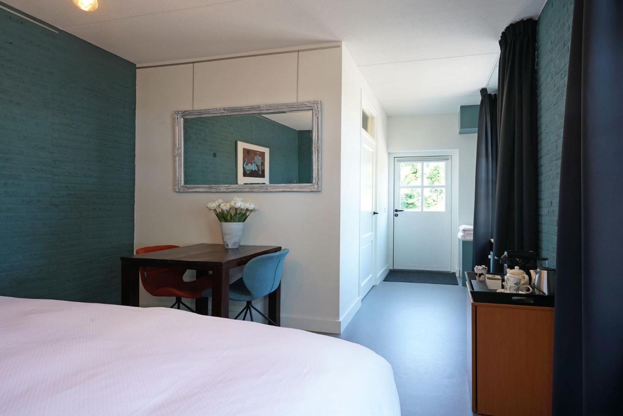 Double Room with Private Bathroom photo 3