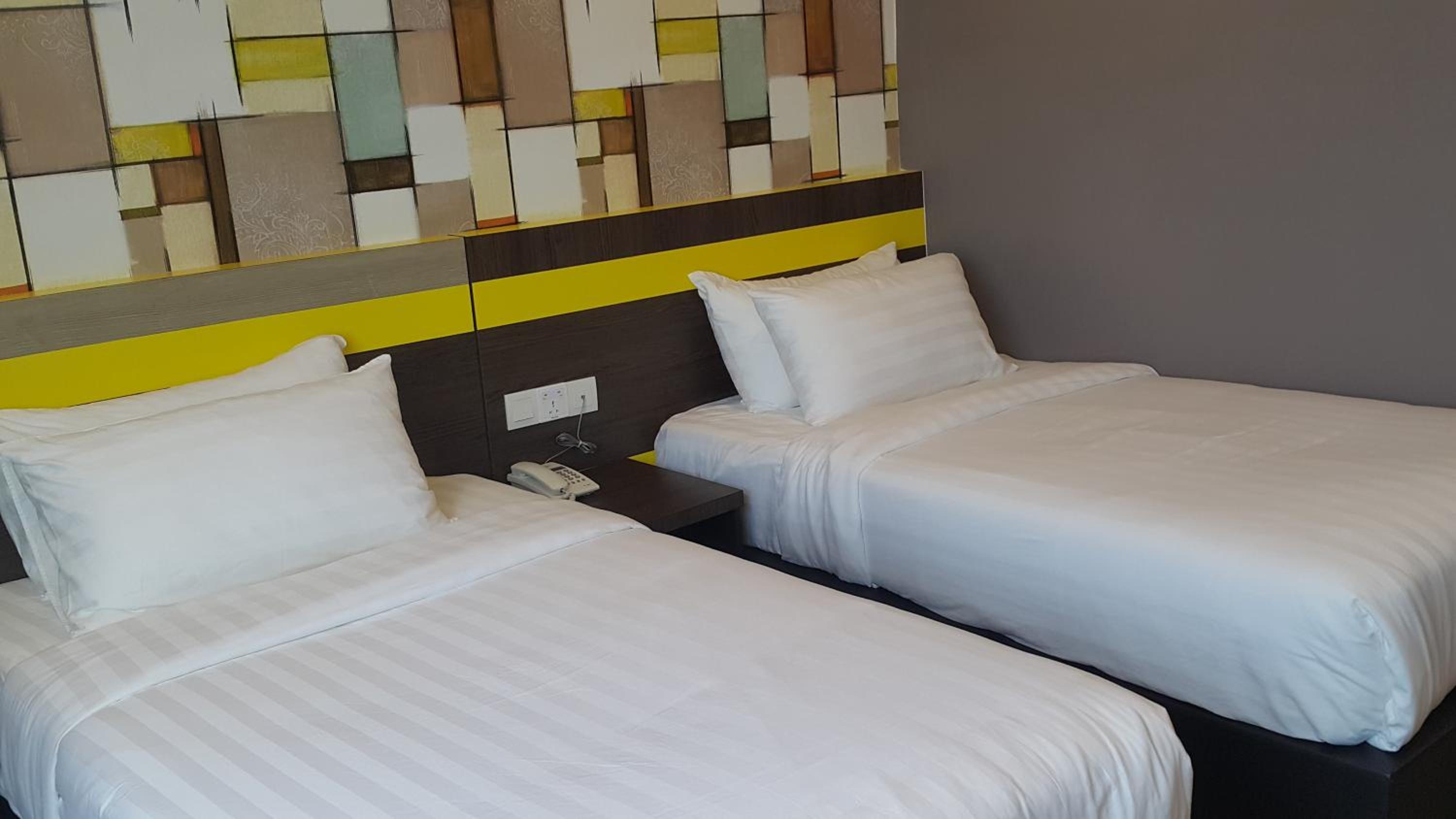 Standard Twin Room photo 3