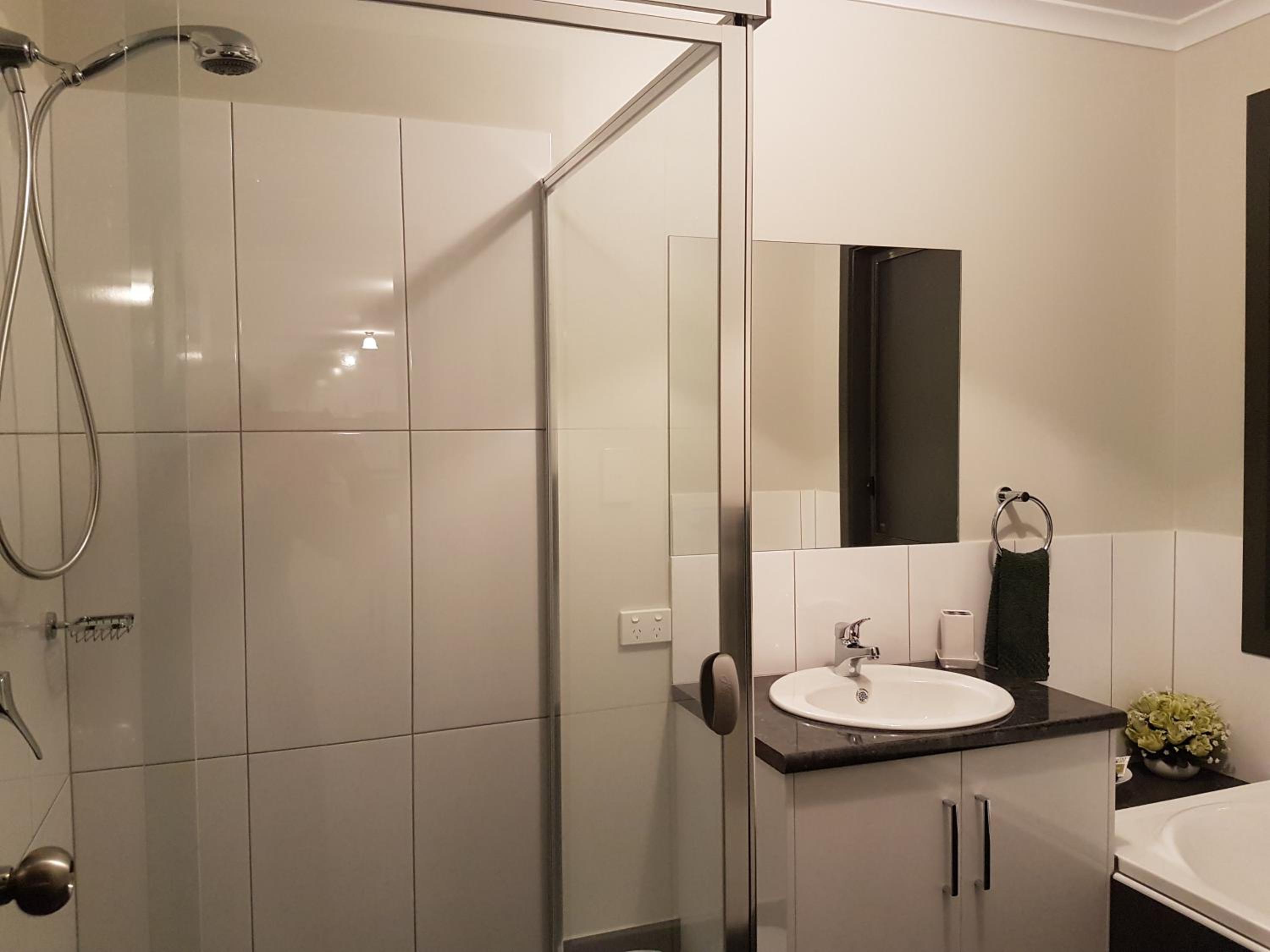 Two-Bedroom House photo 2