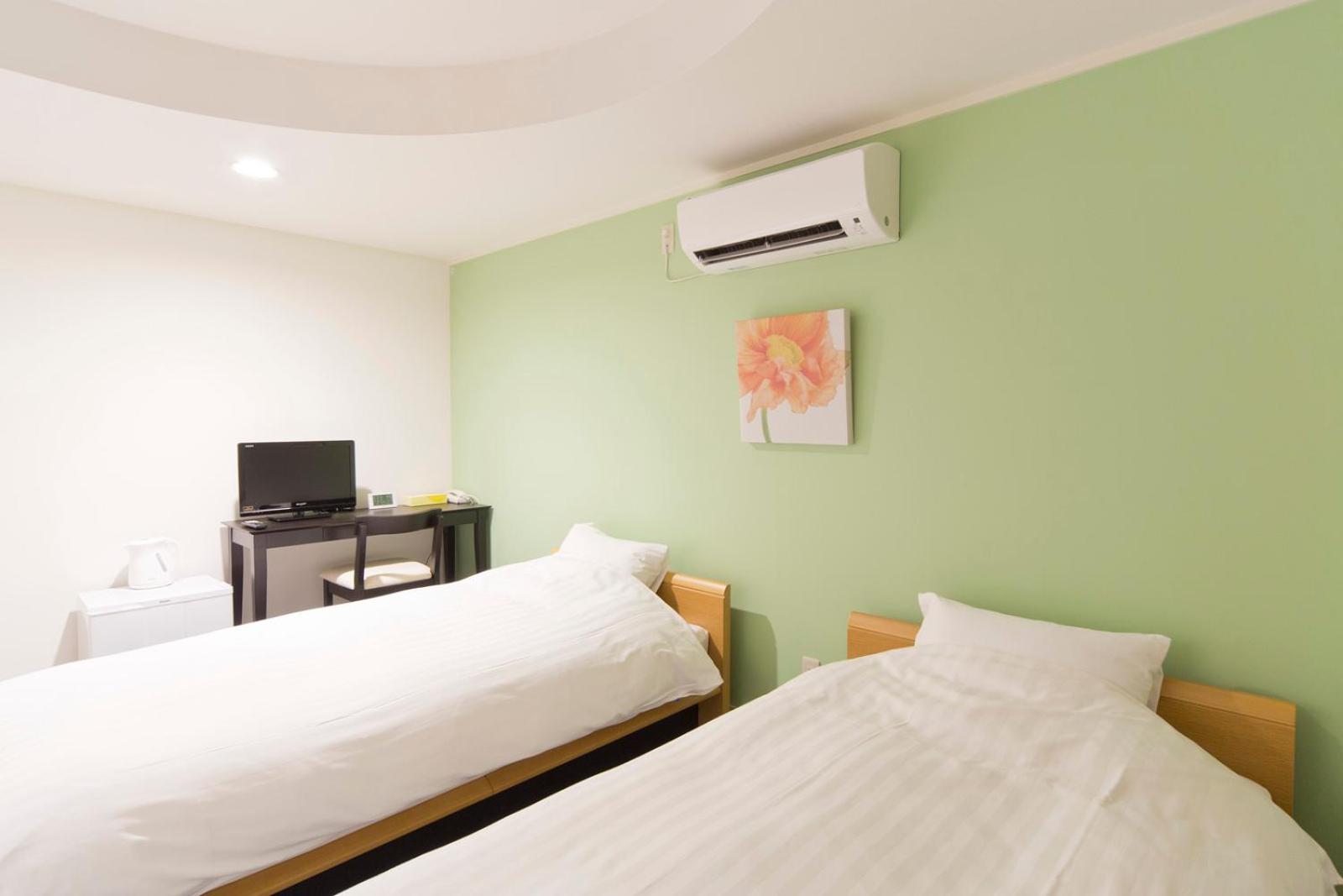 Standard Twin Room photo 1