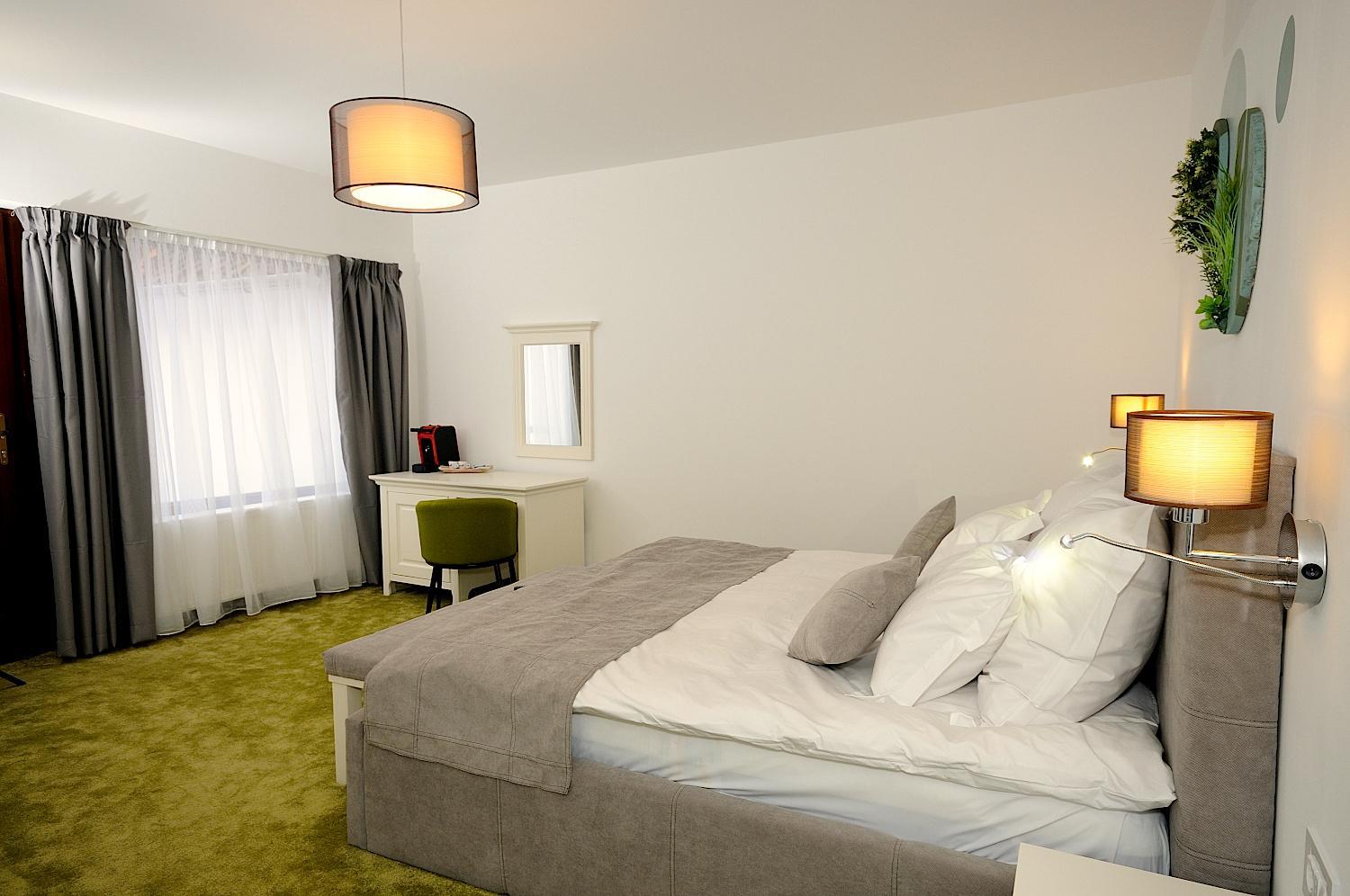 King Room with Mountain View - Photo 1