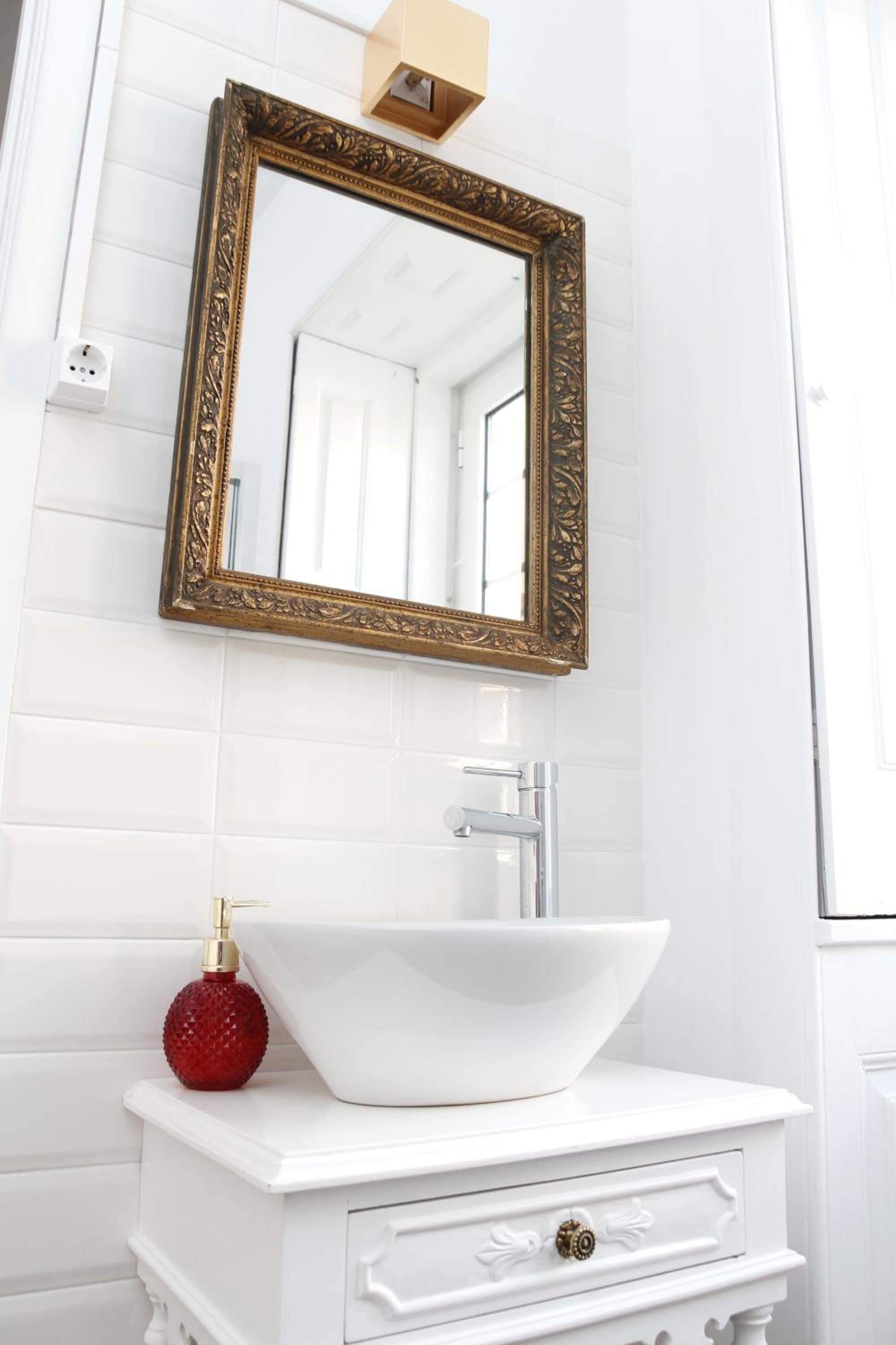 Queen Suite - Photo 6