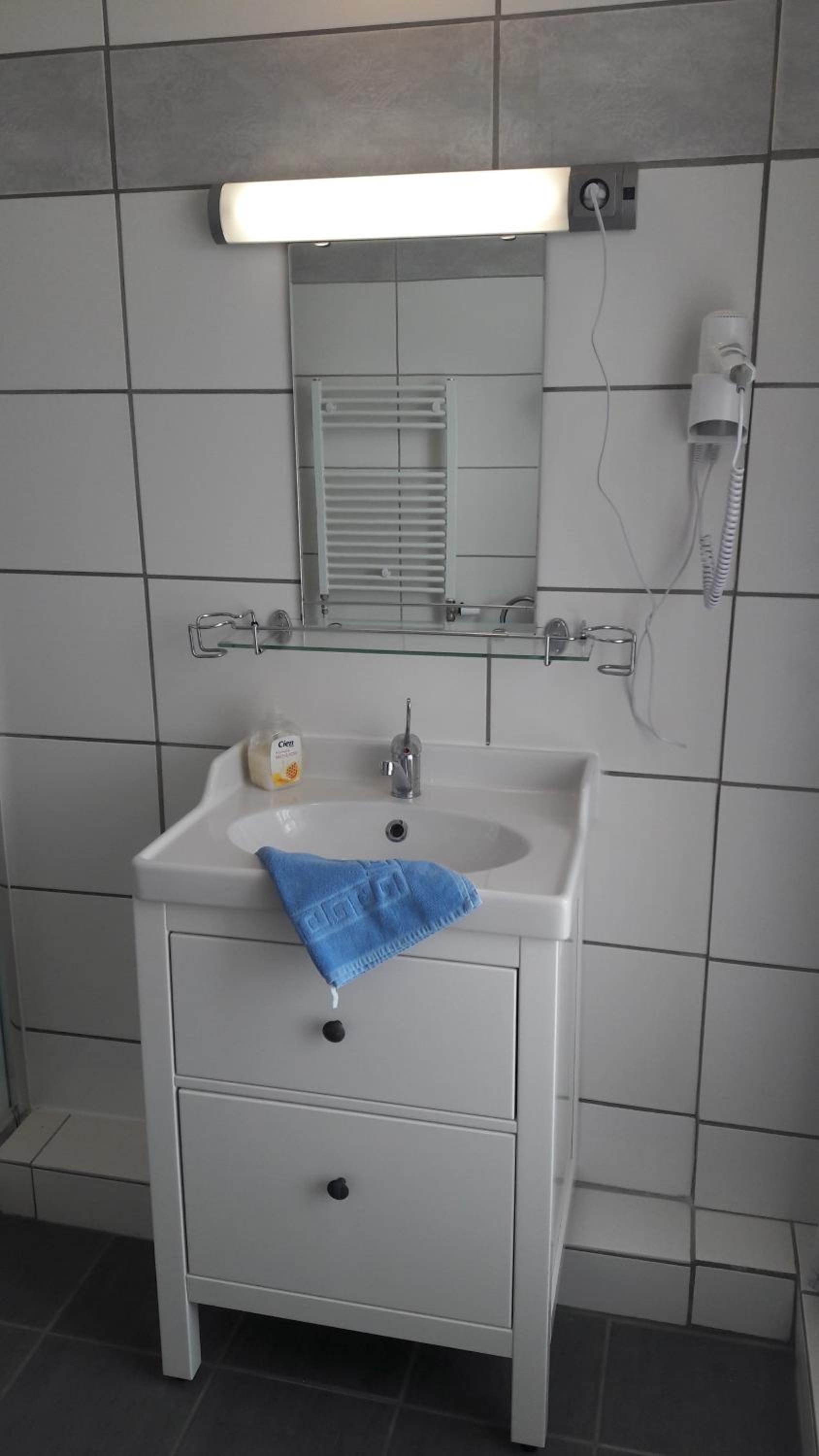 Budget Single Room photo 2