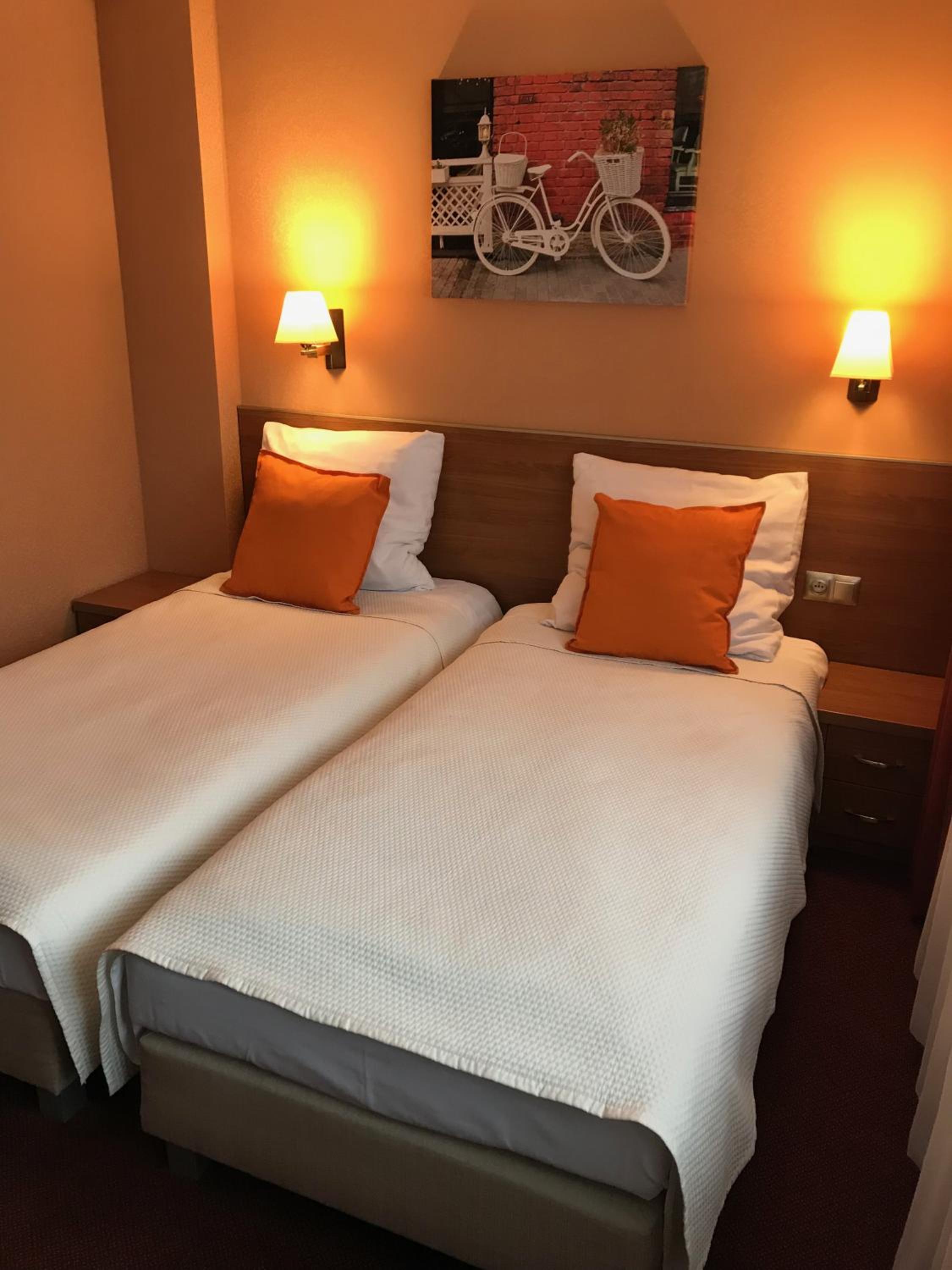 Double Room - Photo 4