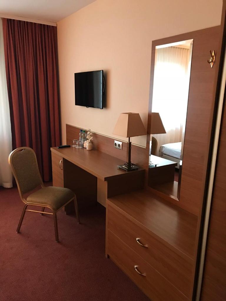 Double Room - Photo 1