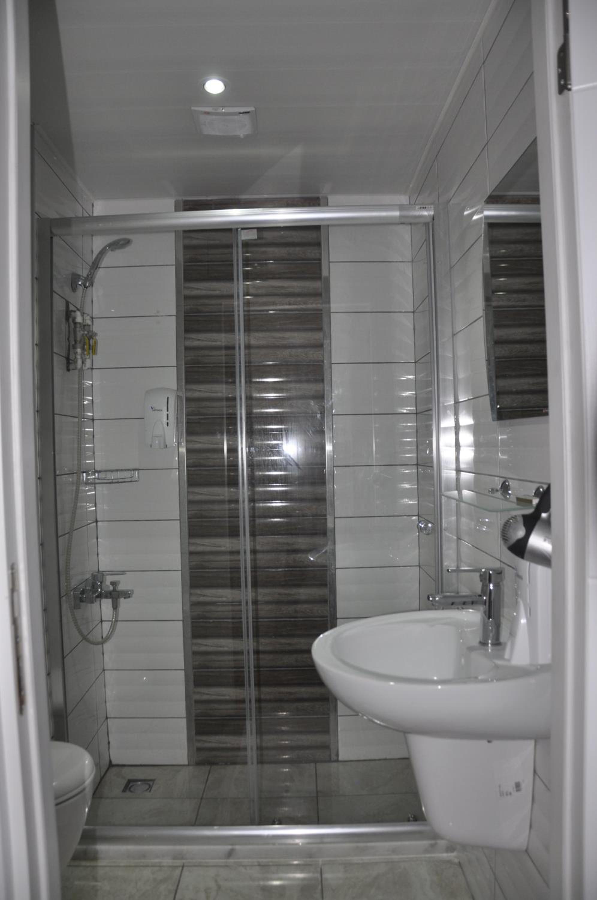 Standard Triple Room photo 2