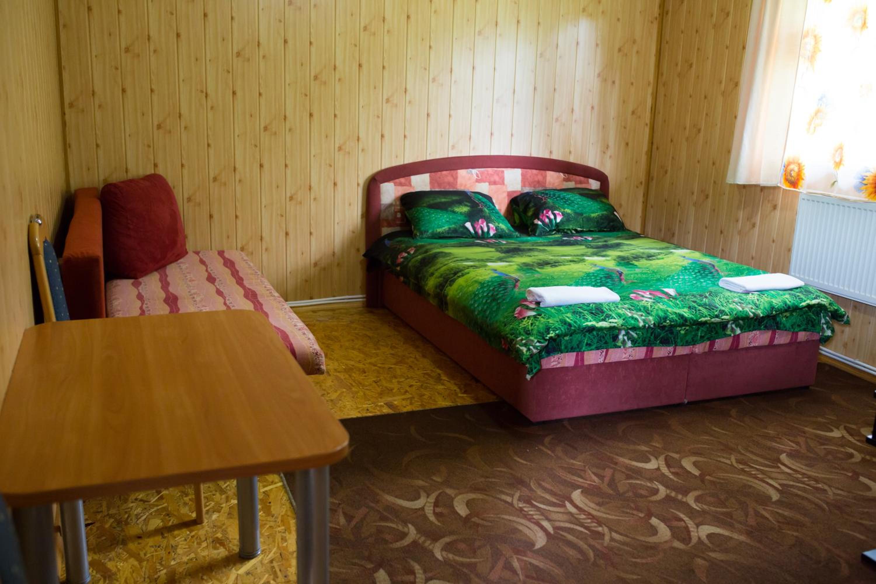 Double or Twin Room with Shower