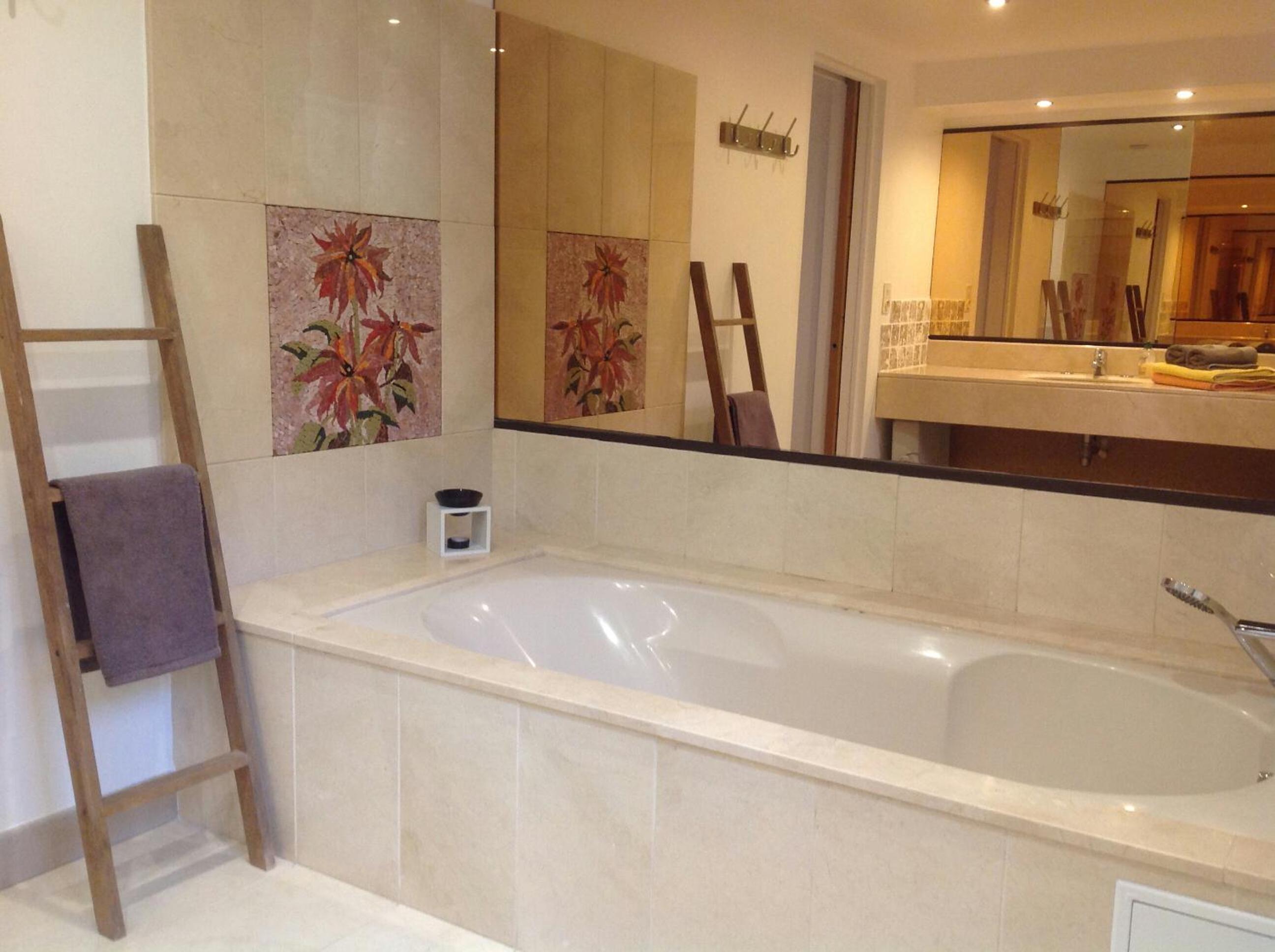 Double Room with Private Bathroom photo 3