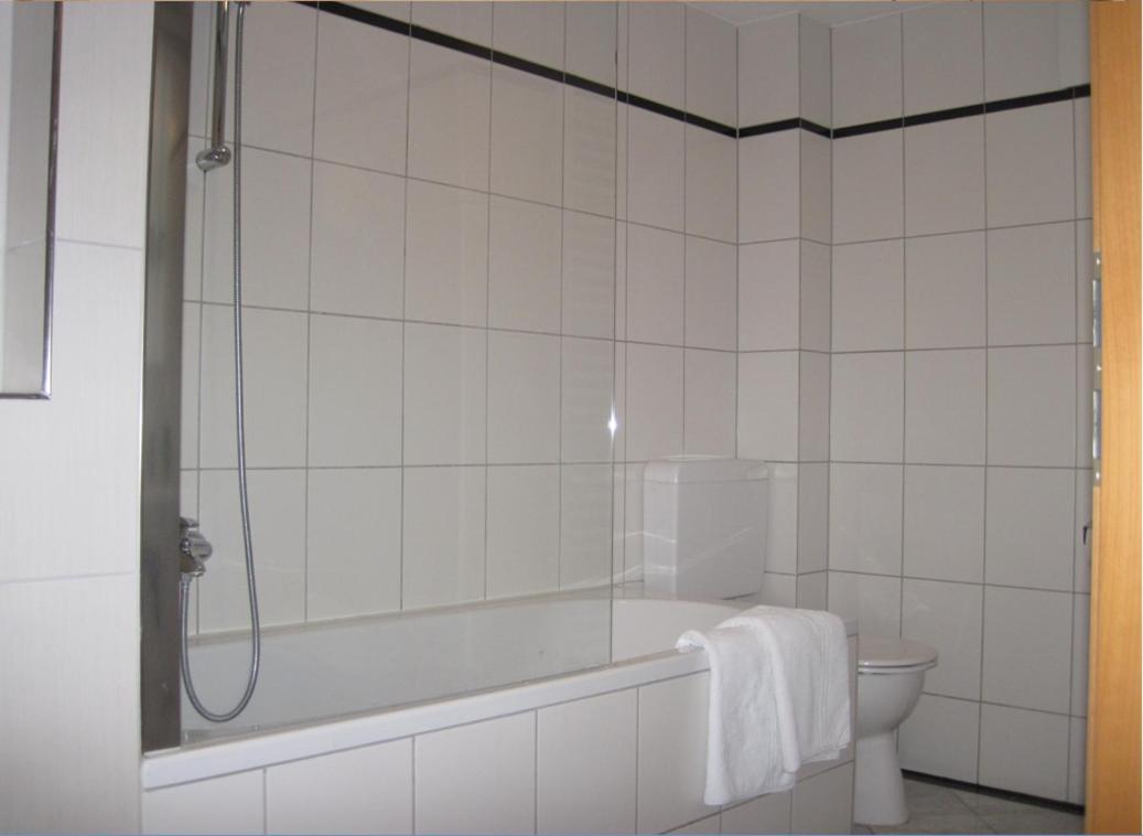 One-Bedroom Apartment (2 - 4 Adults) photo 2