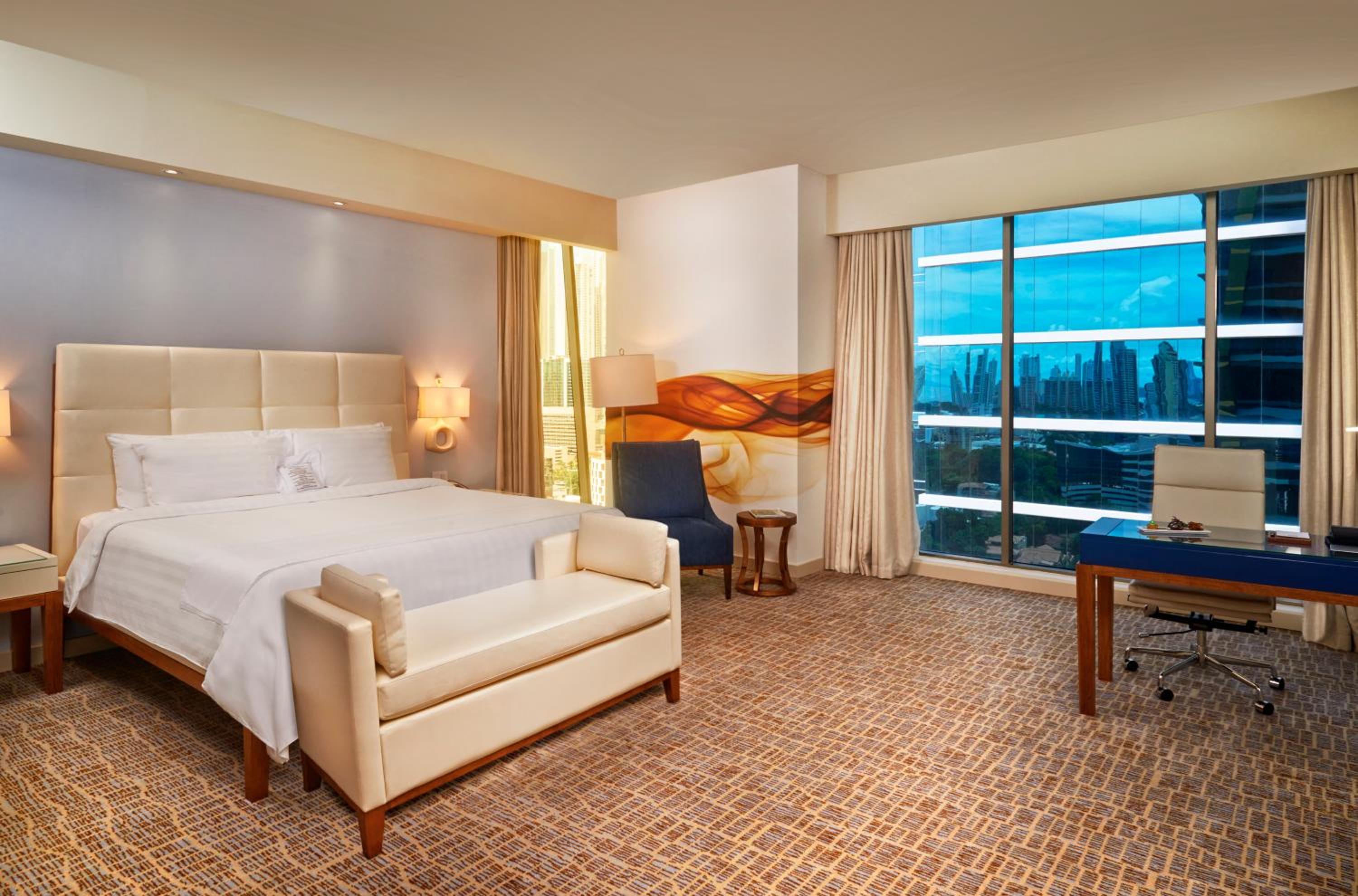 Executive Suite King Room photo 3