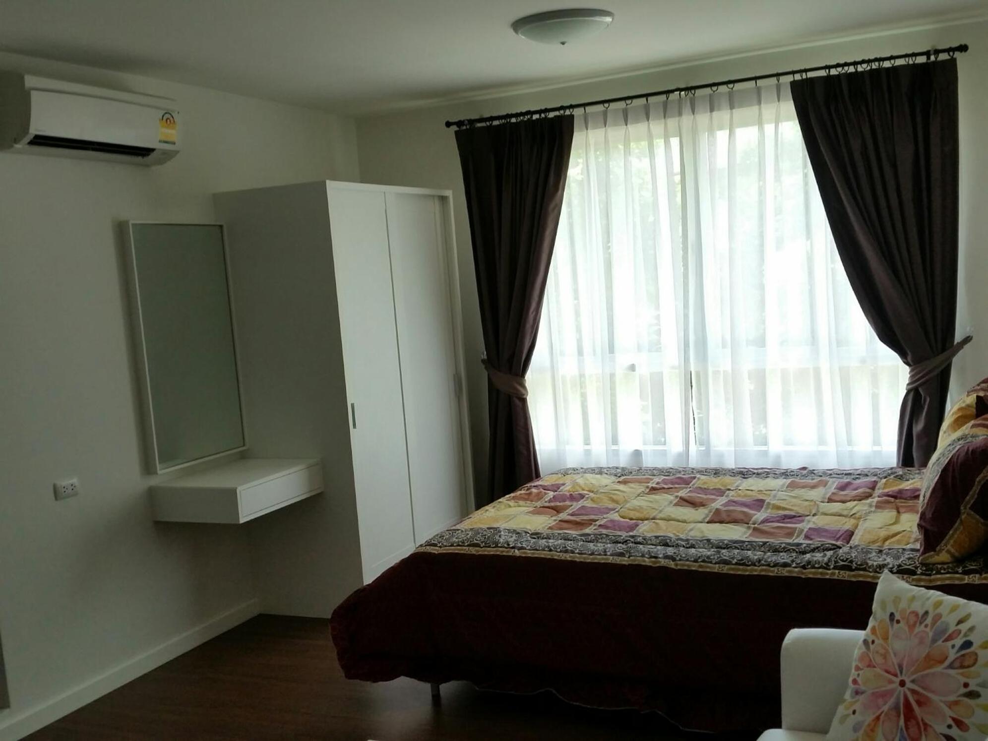 Apartment photo 1