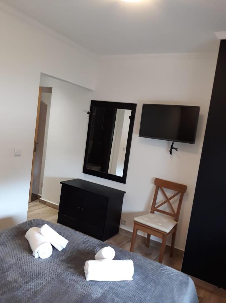 Deluxe Double Room with Shower photo 3