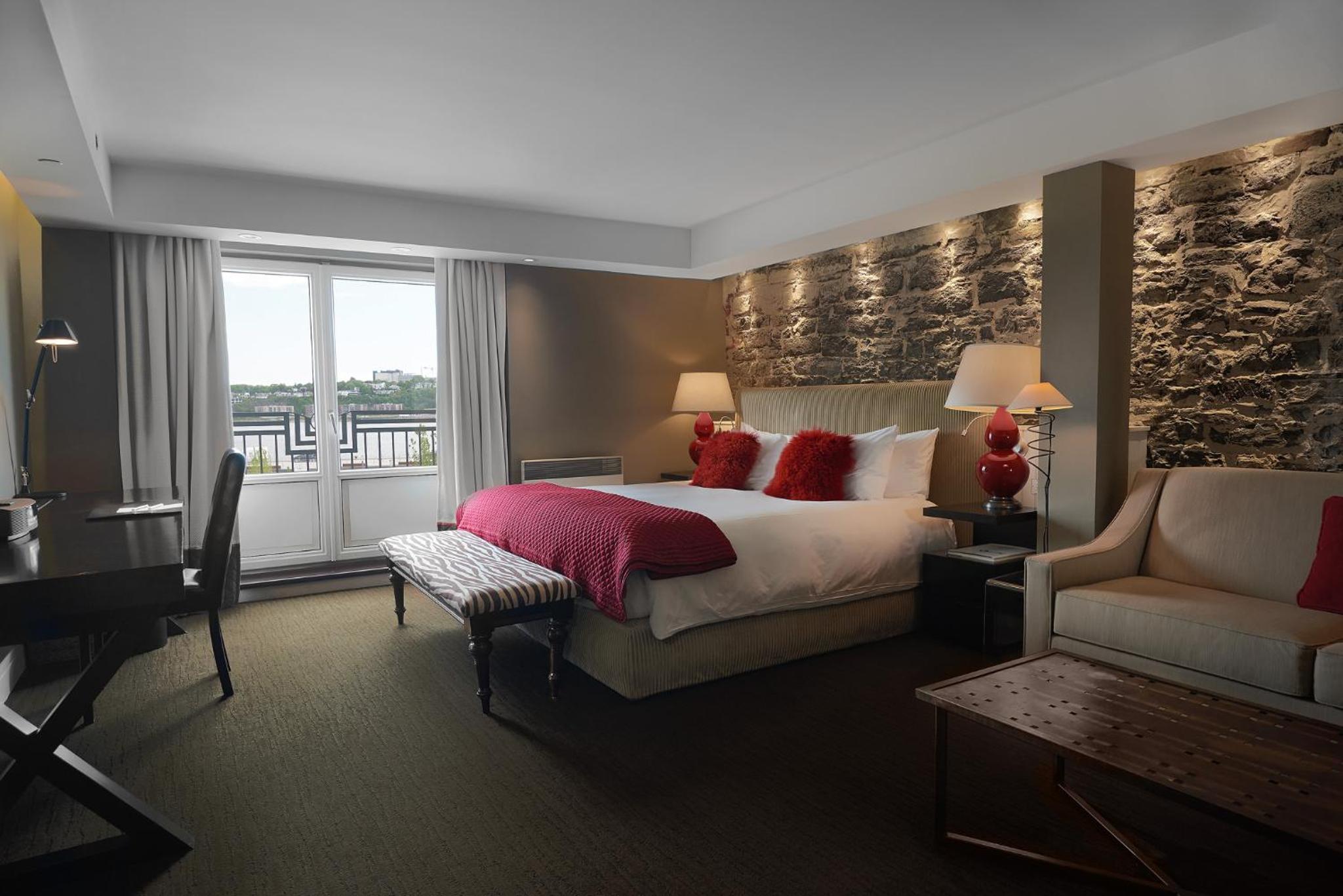Luxury King Room - Photo 3