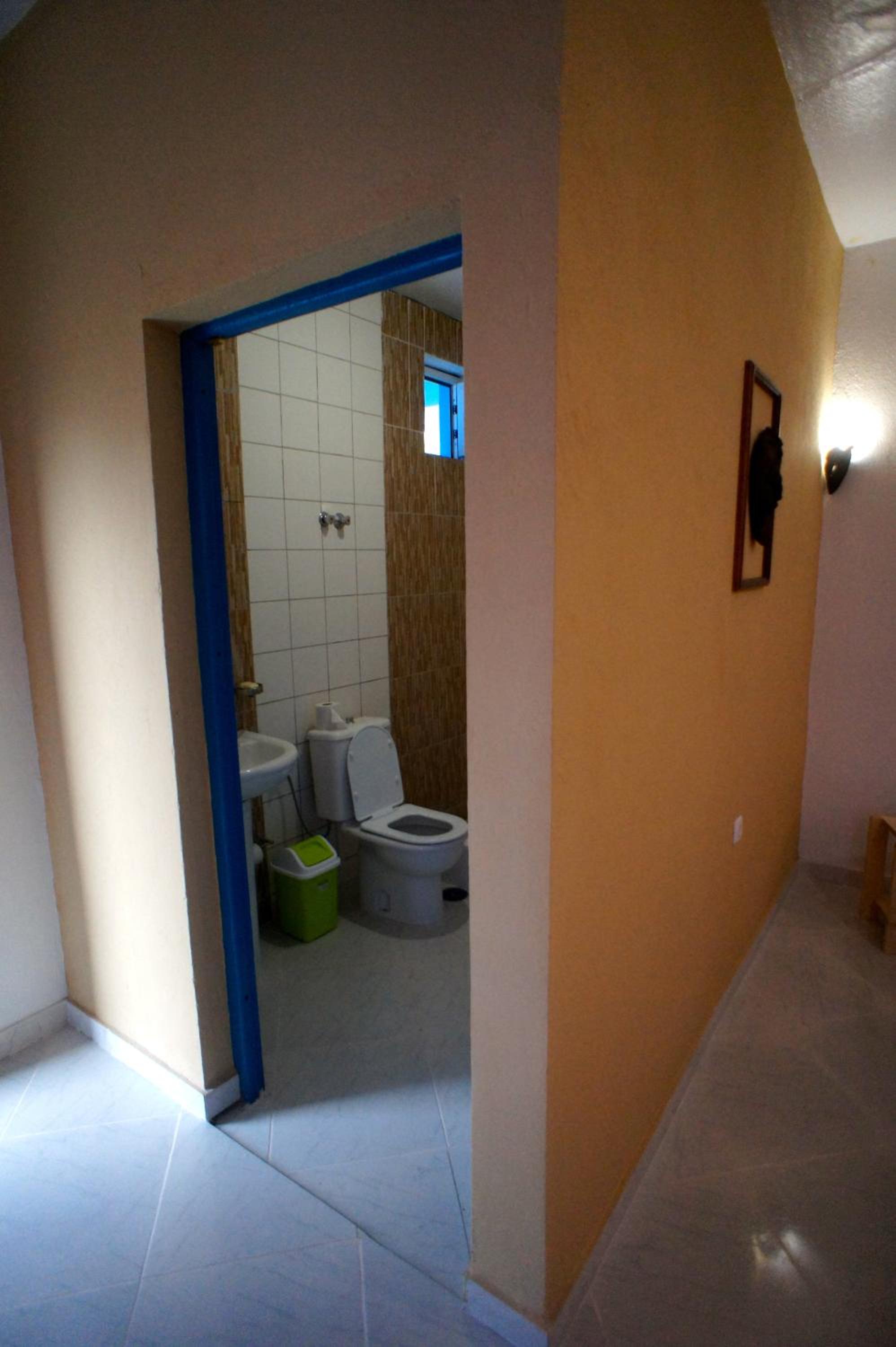 Basic Triple Room photo 2
