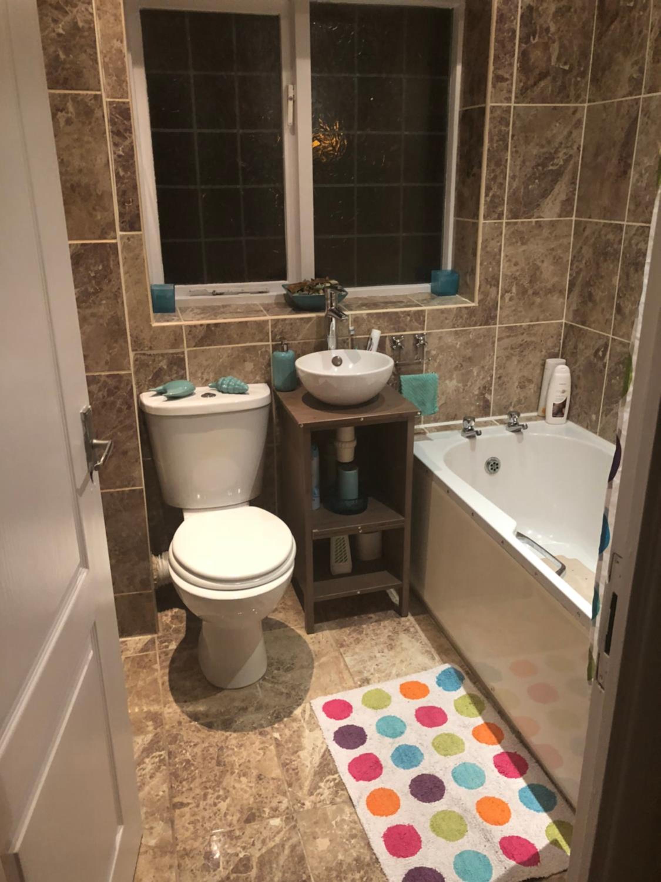 Two-Bedroom House - Photo 25