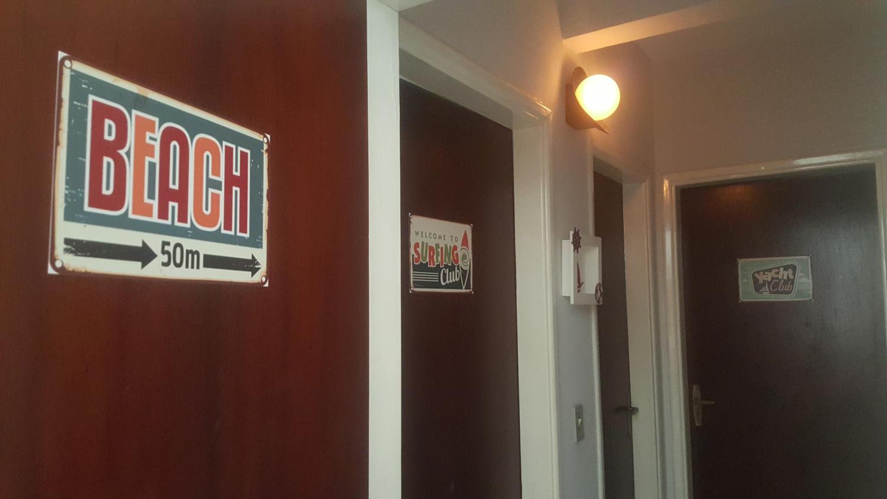 Three-Bedroom Apartment - Photo 11