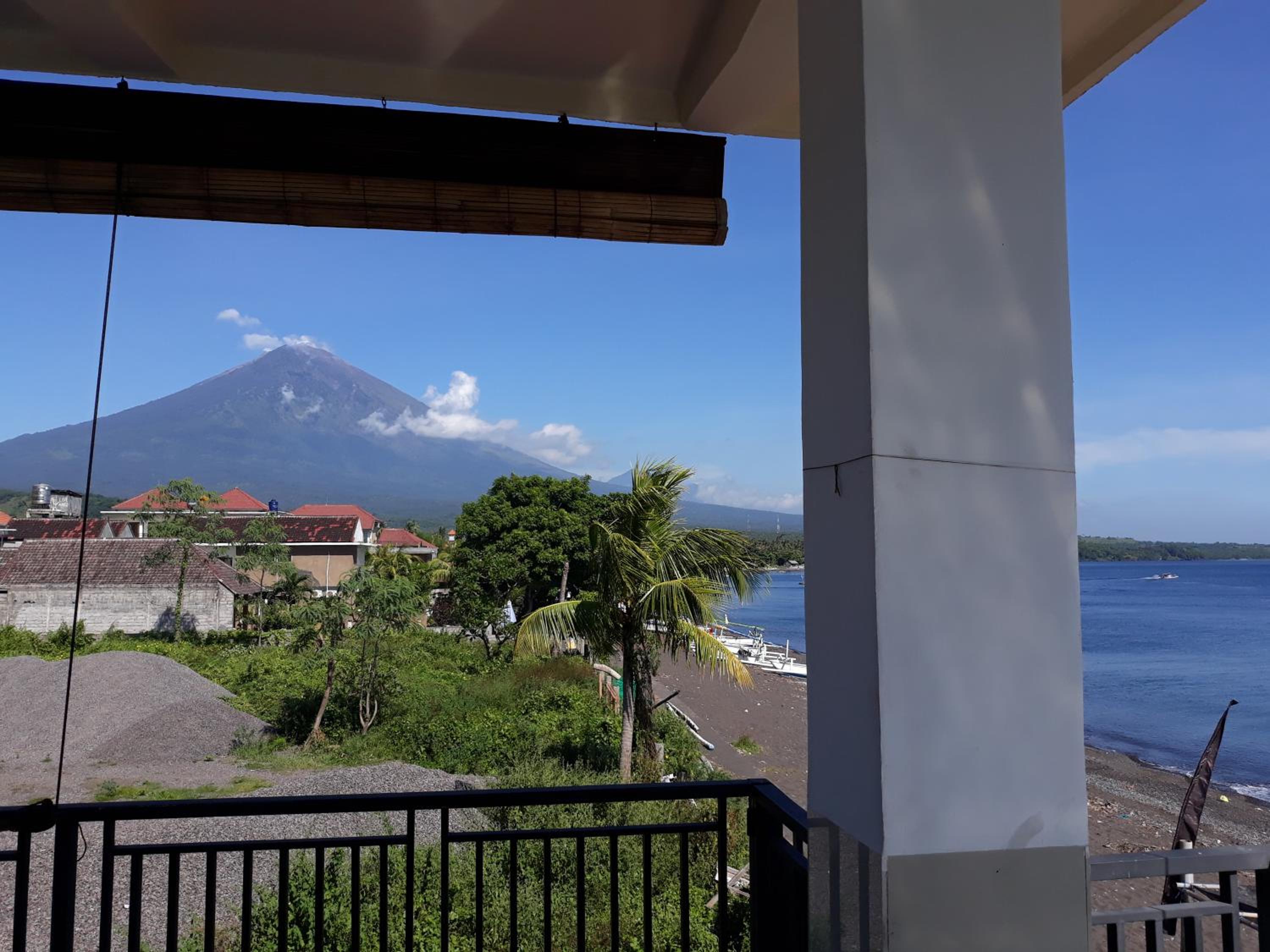 Deluxe Double Room with Sea View - Photo 19