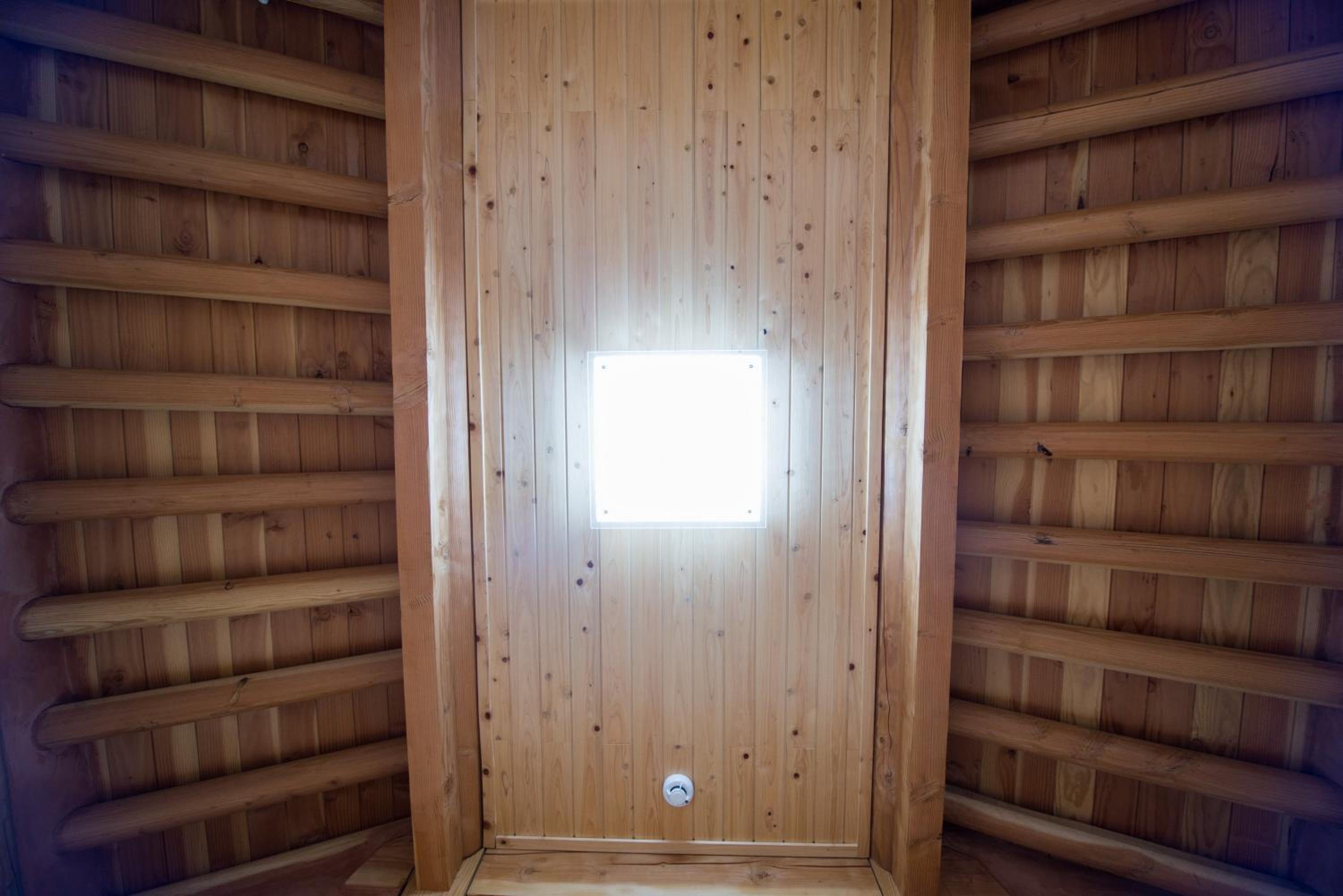 Family Room with Garden View - Photo 6