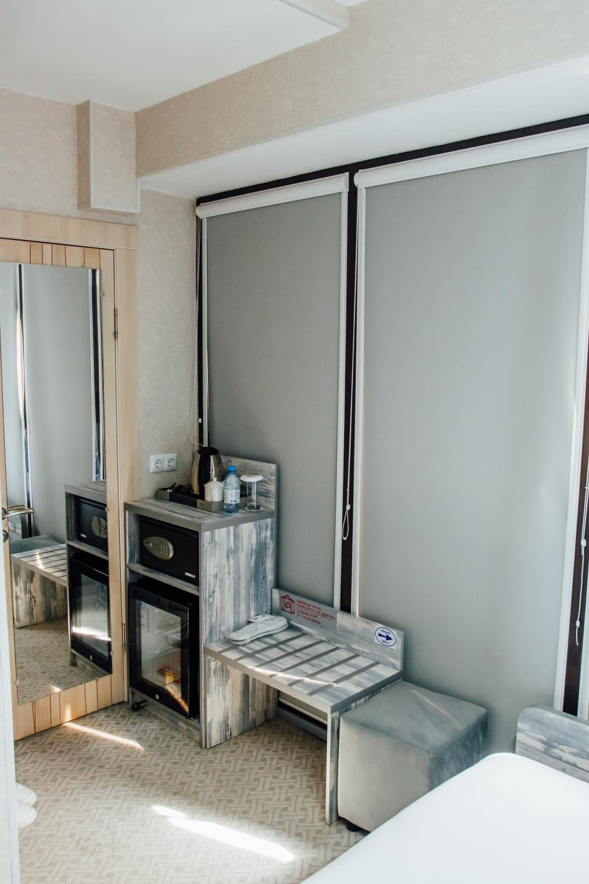 Standard Double or Twin Room - Photo 2