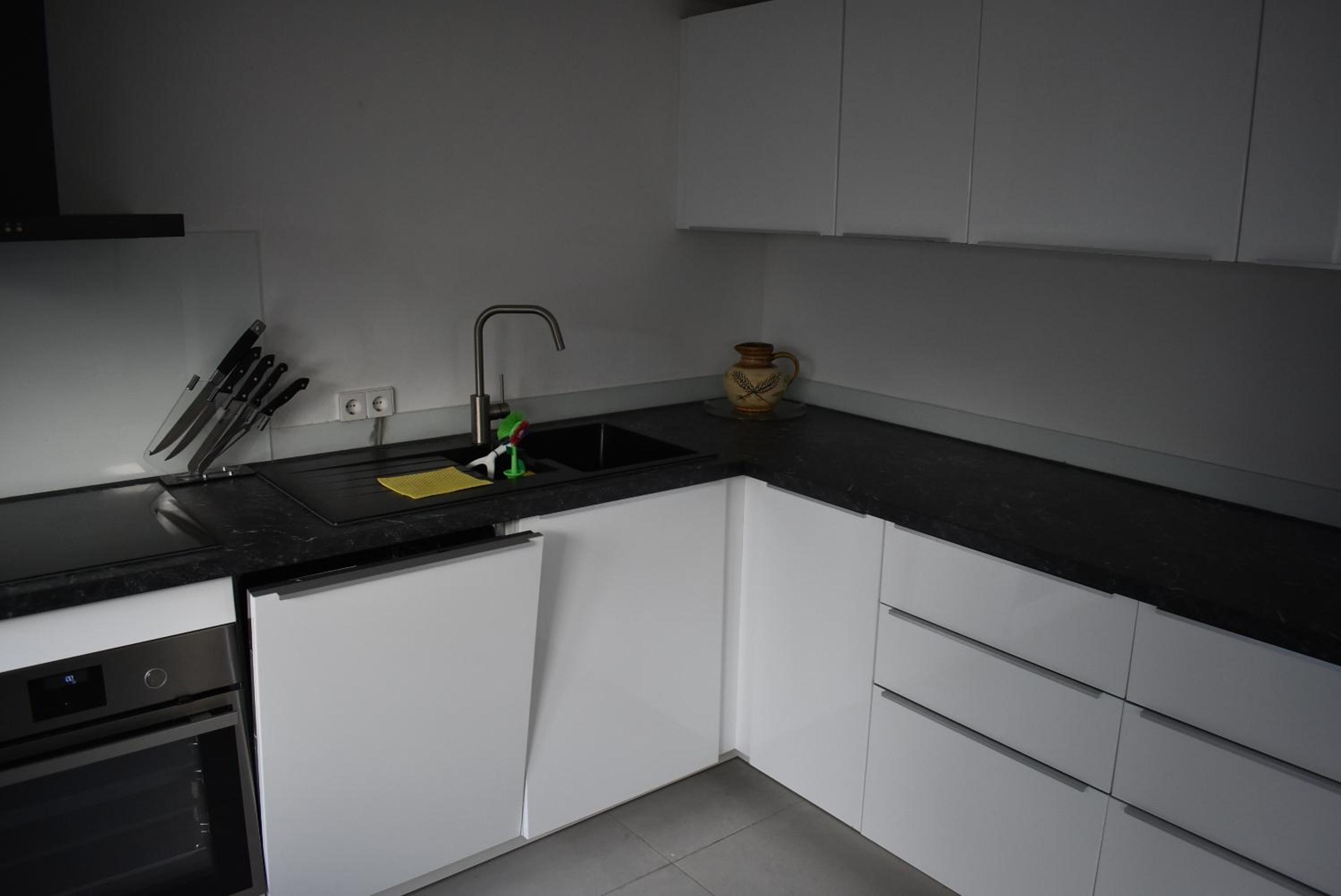 Apartment photo 2