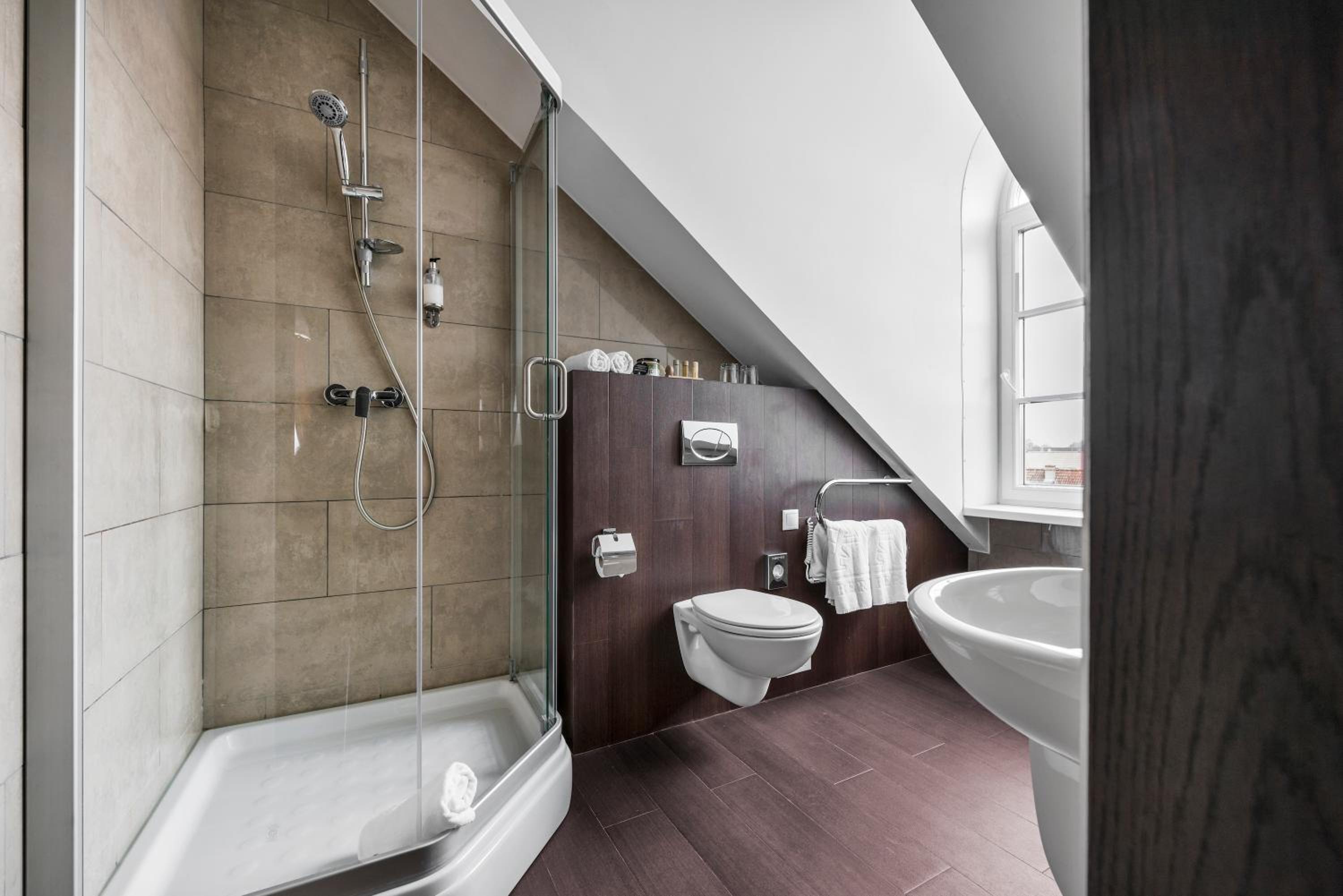 Suite - Photo 4