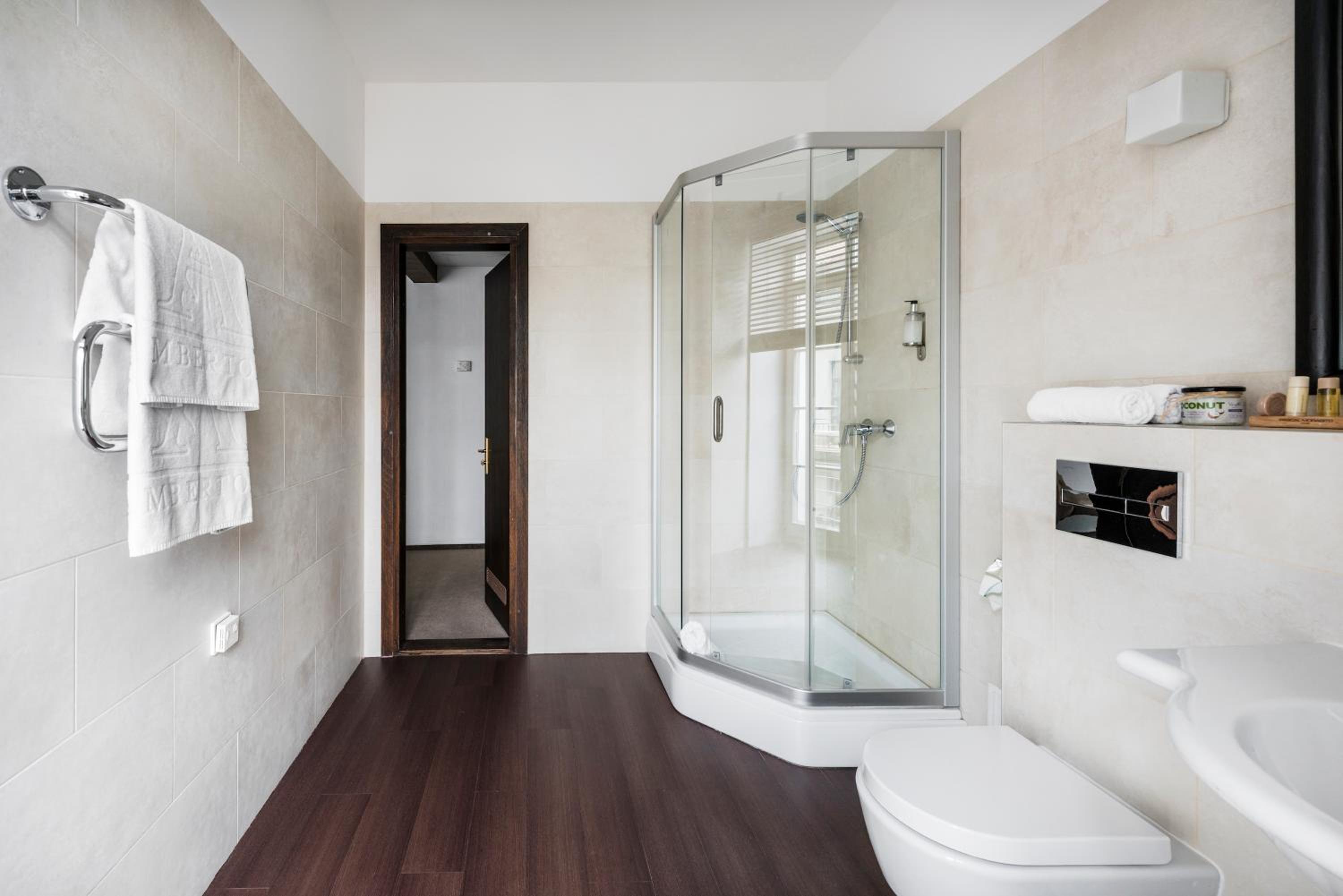Standard Double Room - Photo 2