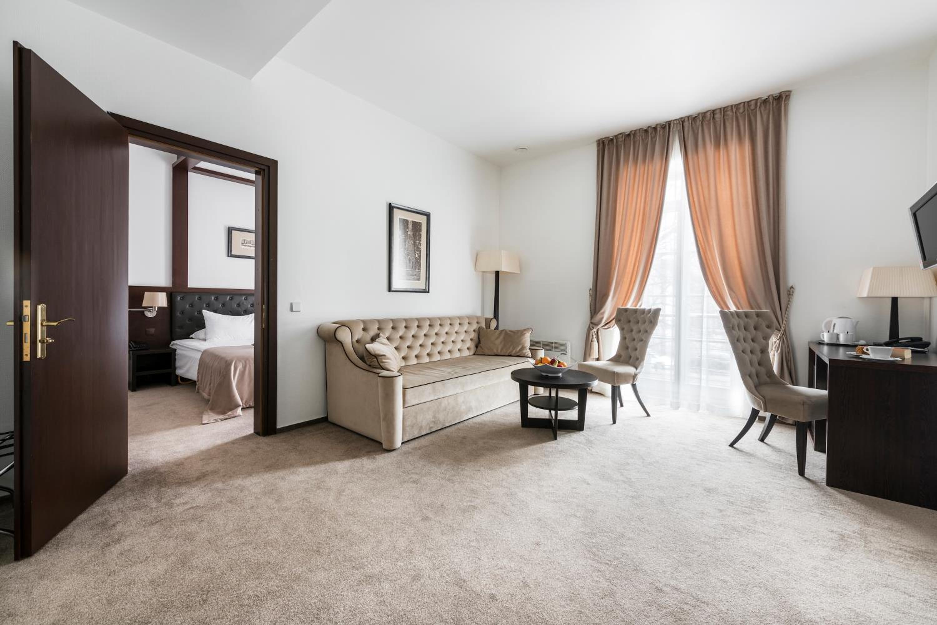 Deluxe Suite photo 1