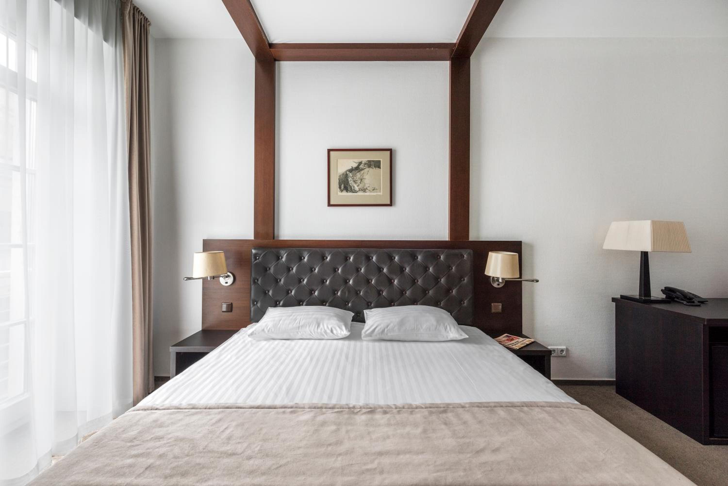 Standard Double Room - Photo 6