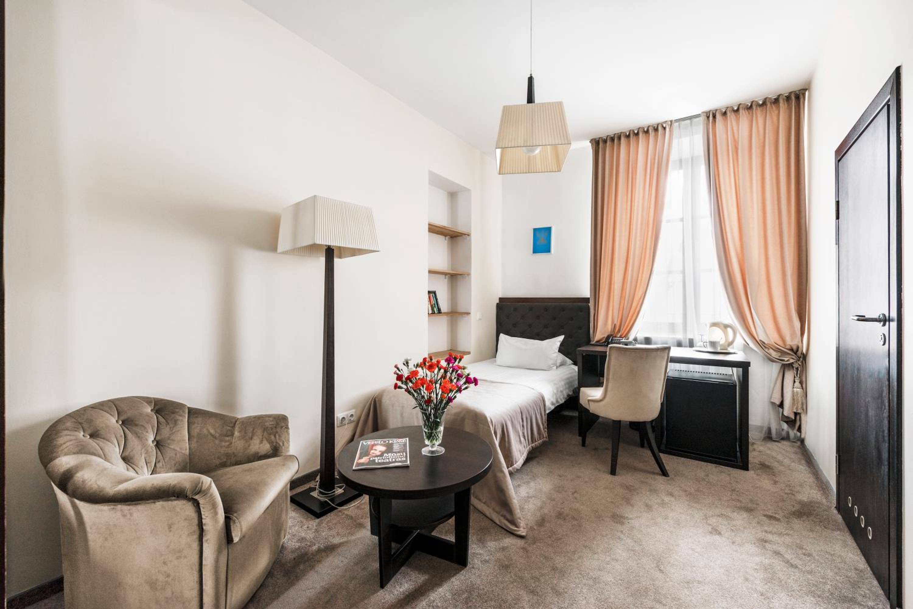 Single Room photo 3
