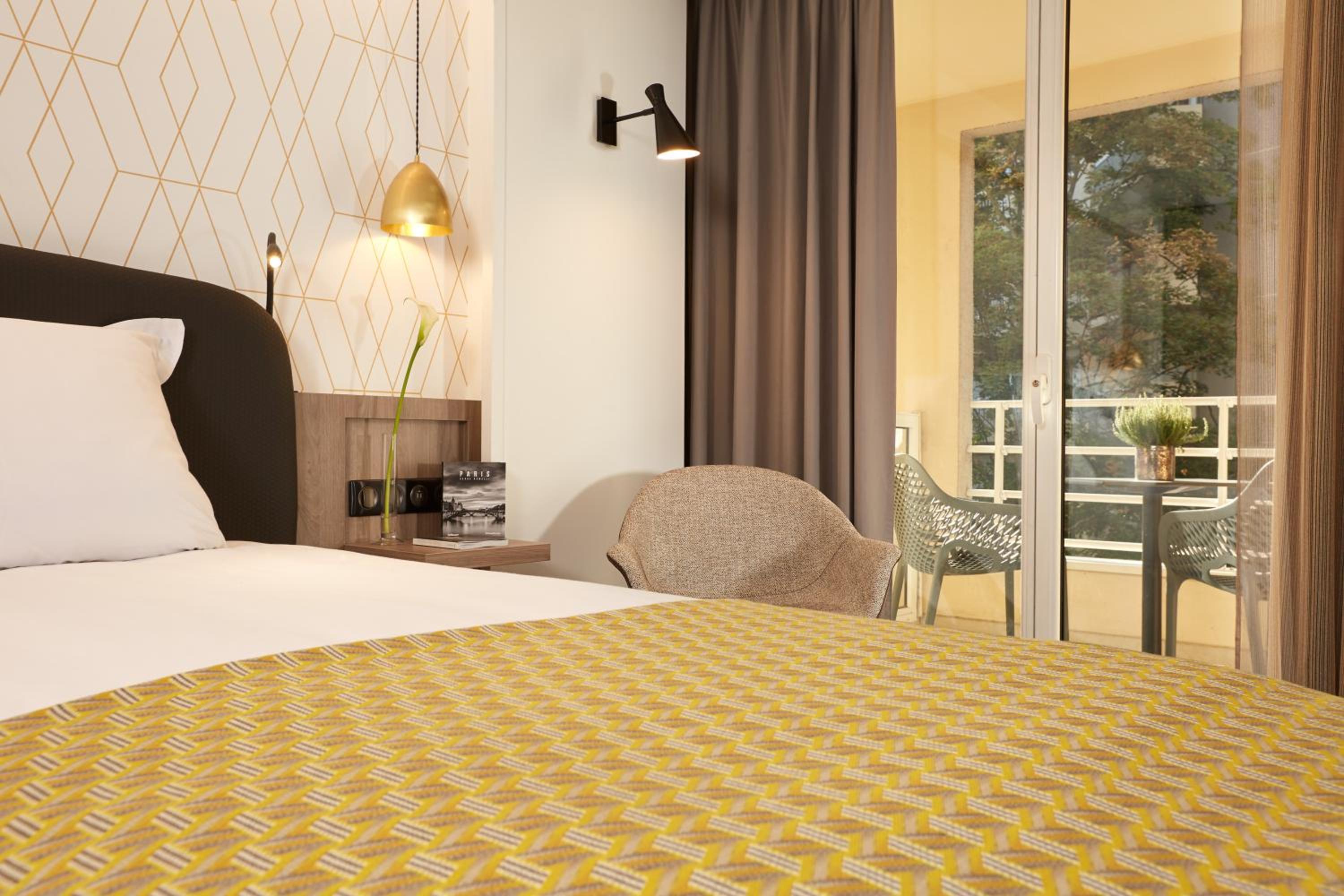 Double or Twin Room with Balcony photo 2